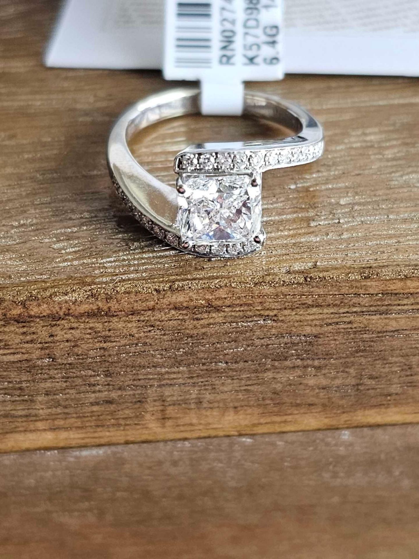 2 CT Diamond Ring (diamond is really nice) - Image 3 of 19