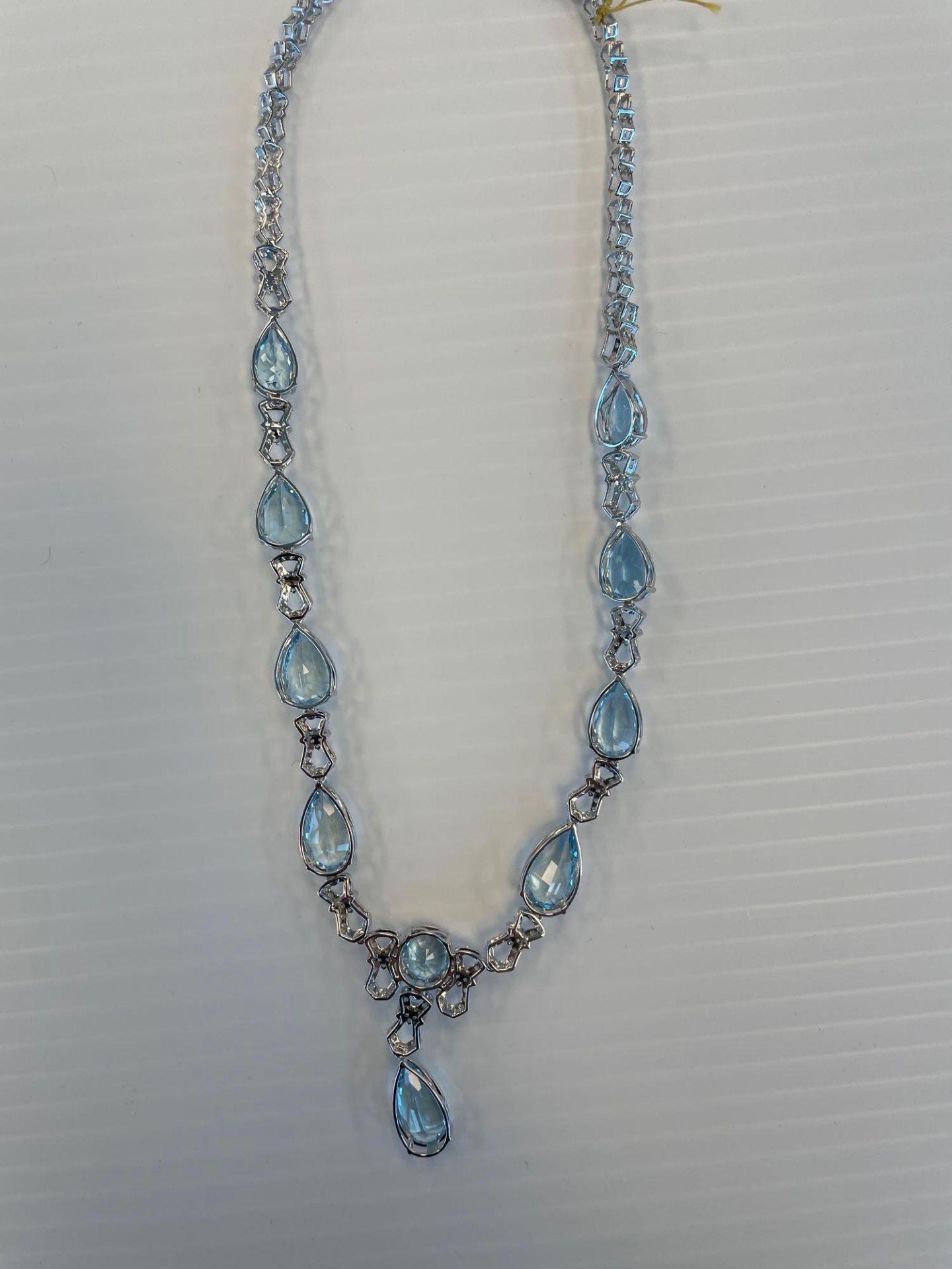 14kt white gold 37.99 ctw aquamarine beryl and 3.09 ctw diamond necklace - Image 5 of 7