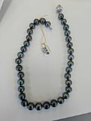 Tahitian pearl necklace
