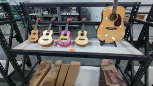 Ukeleles, Guitar