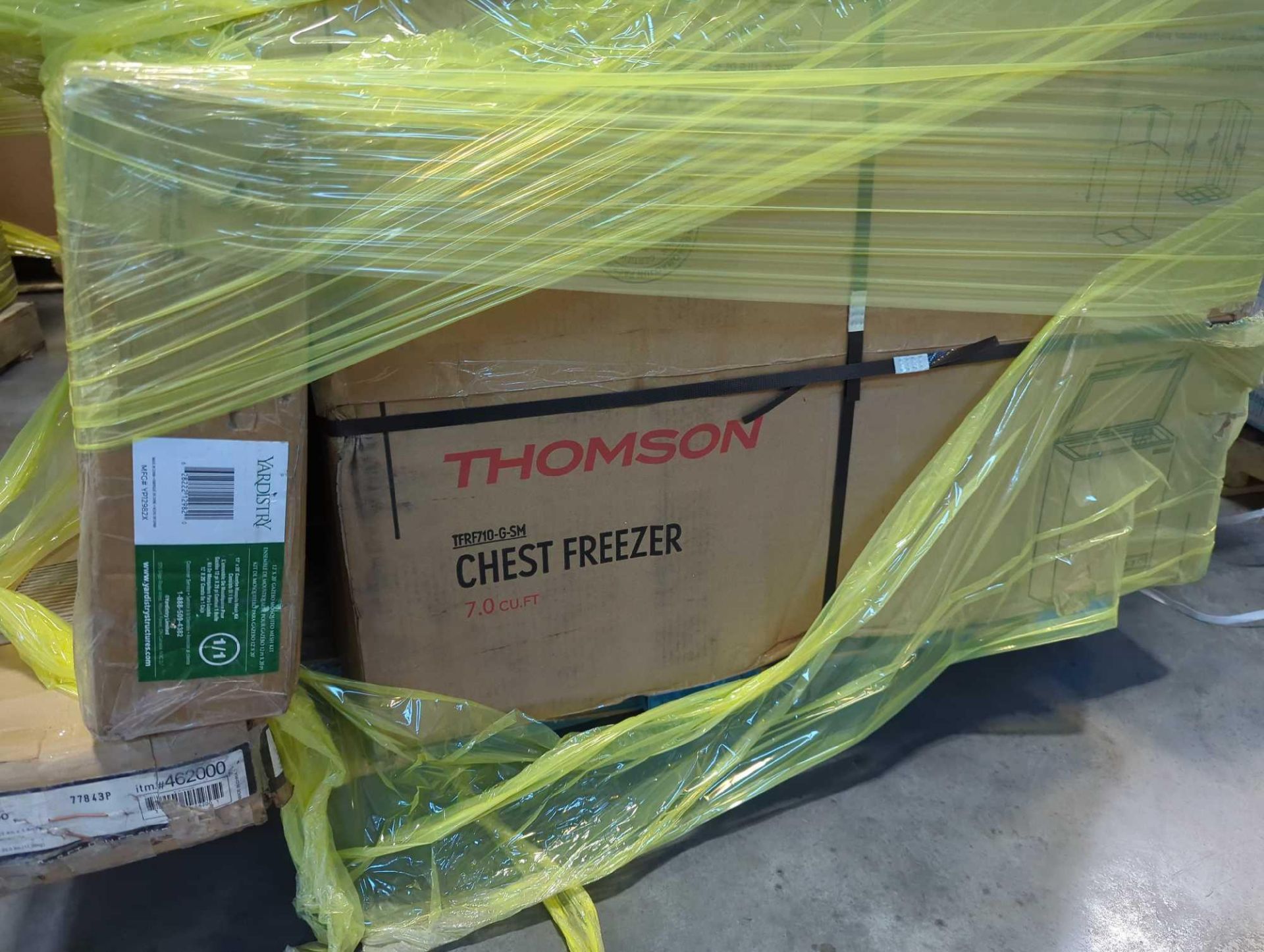 Thompson chest freezer, keter deck boxes, lounge chair, ABBY SON product, and more - Image 5 of 8