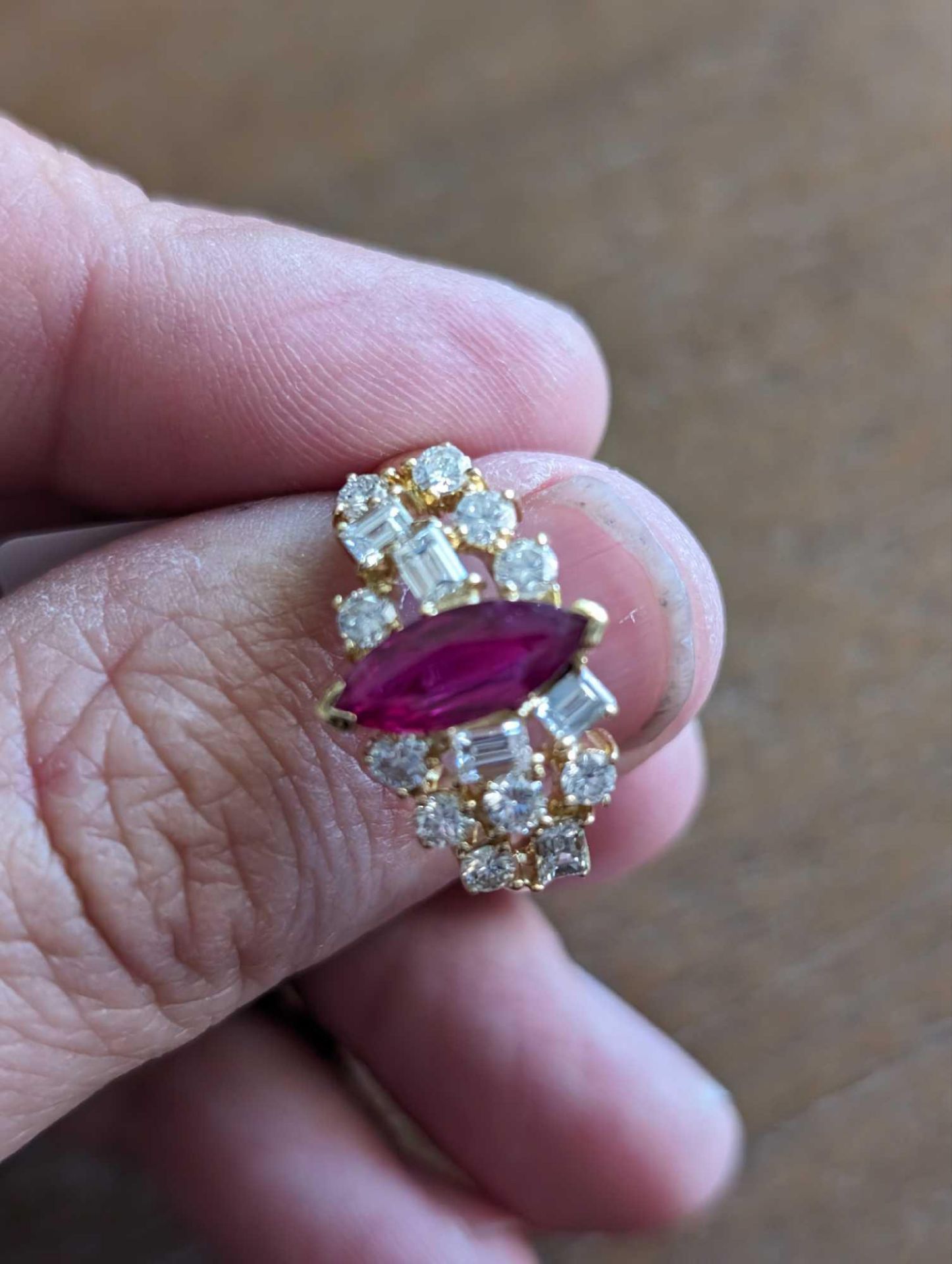 18KT Ruby and Diamond Ring - Image 3 of 10