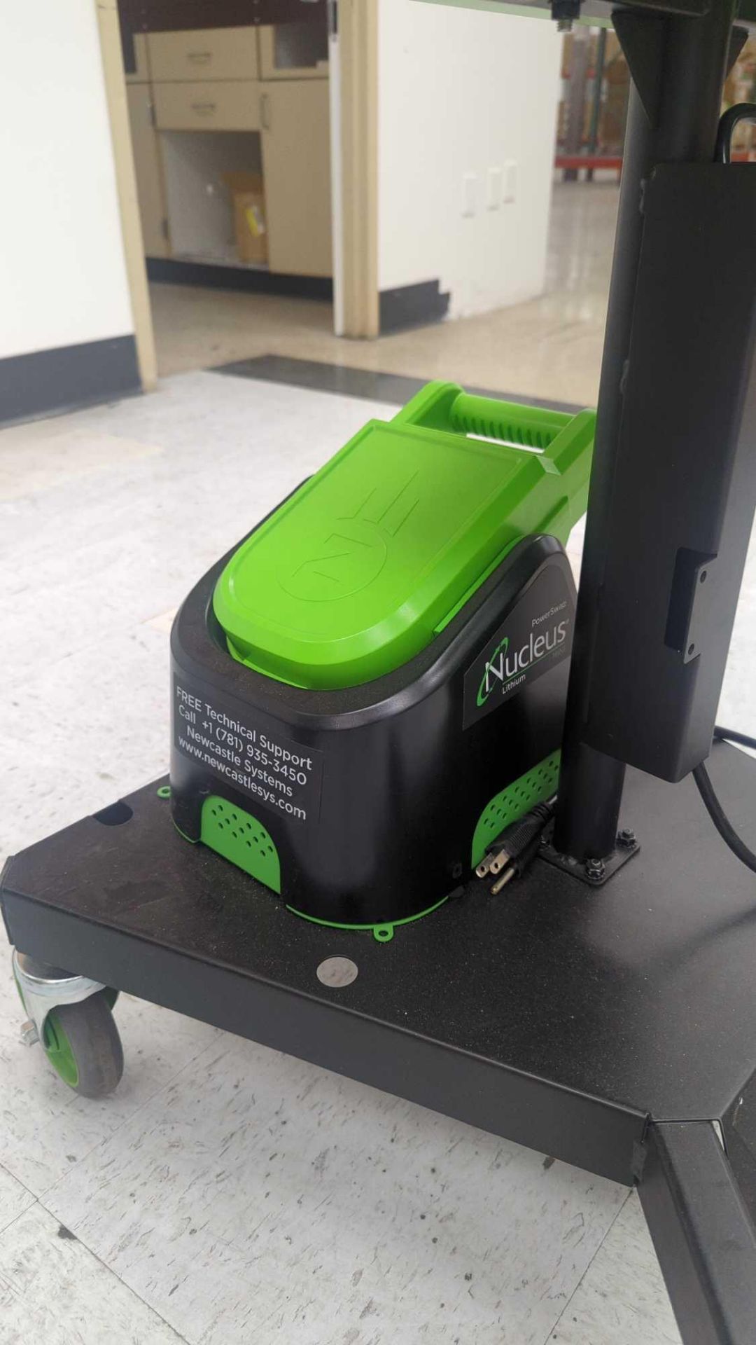 Newcastle Systems Nucleus Mini Power Dock station with cart and Zebra ZD420 printer - Image 2 of 5