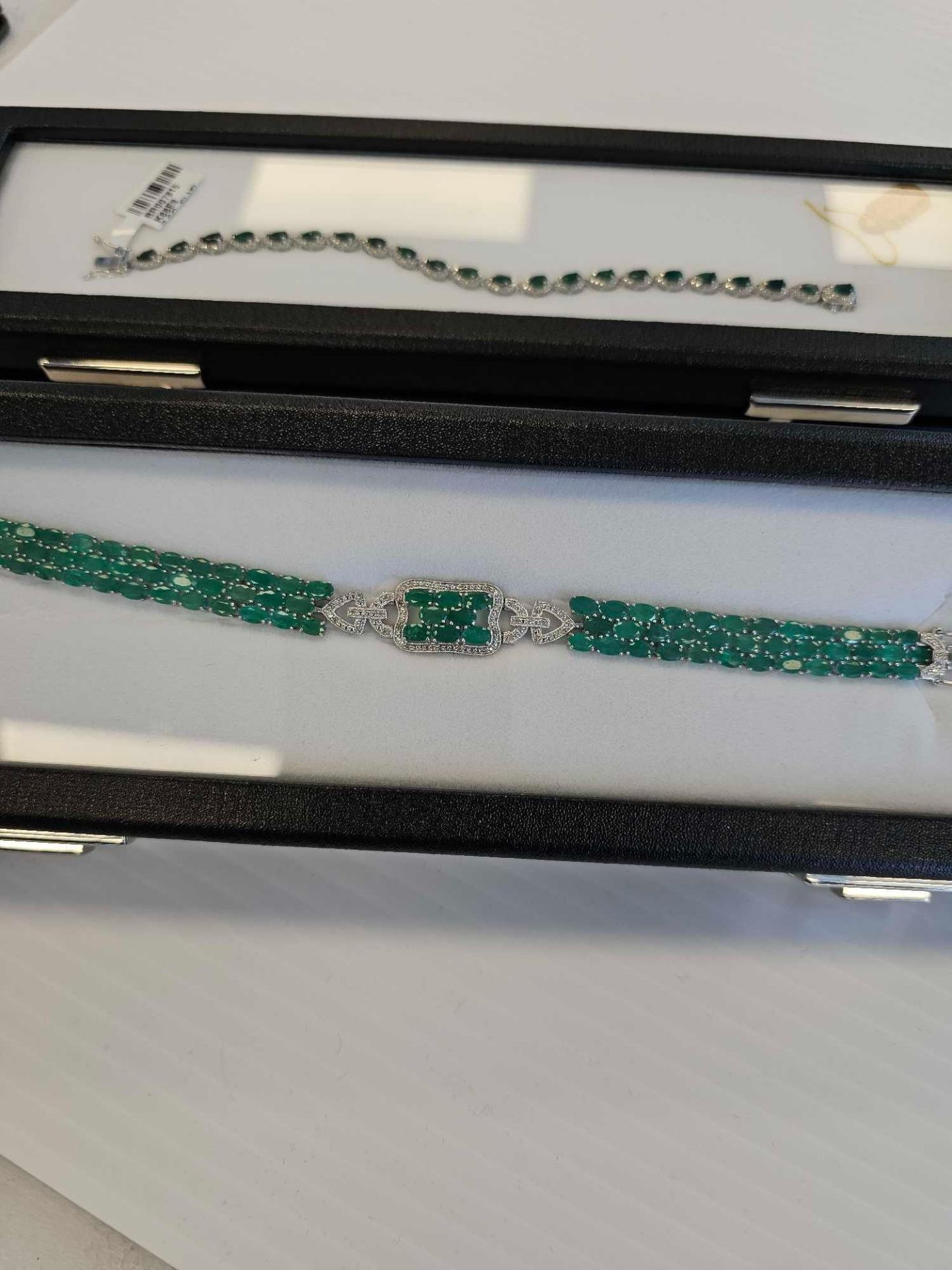2 misc emerald beryl bracelets - Image 2 of 8
