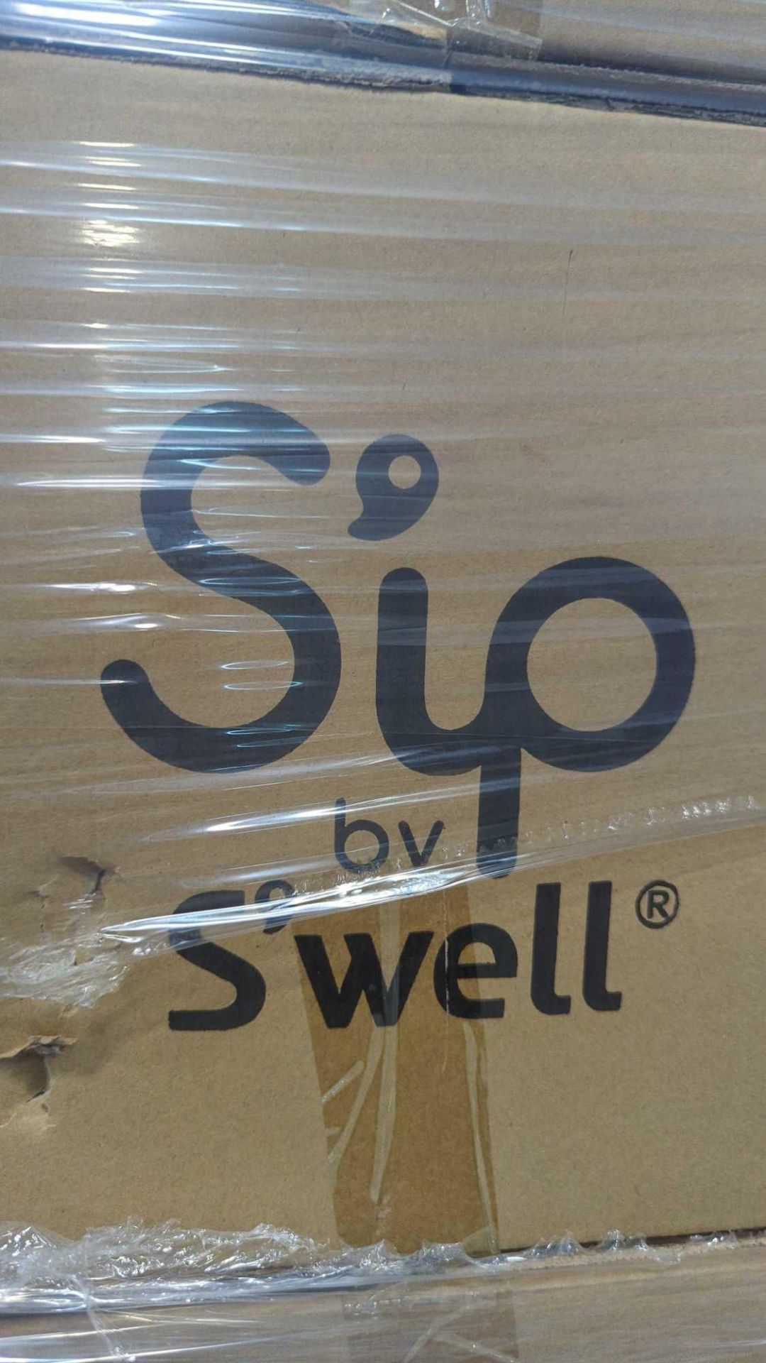 Pallet- Sip by swell water bottles, Halo/Marriott