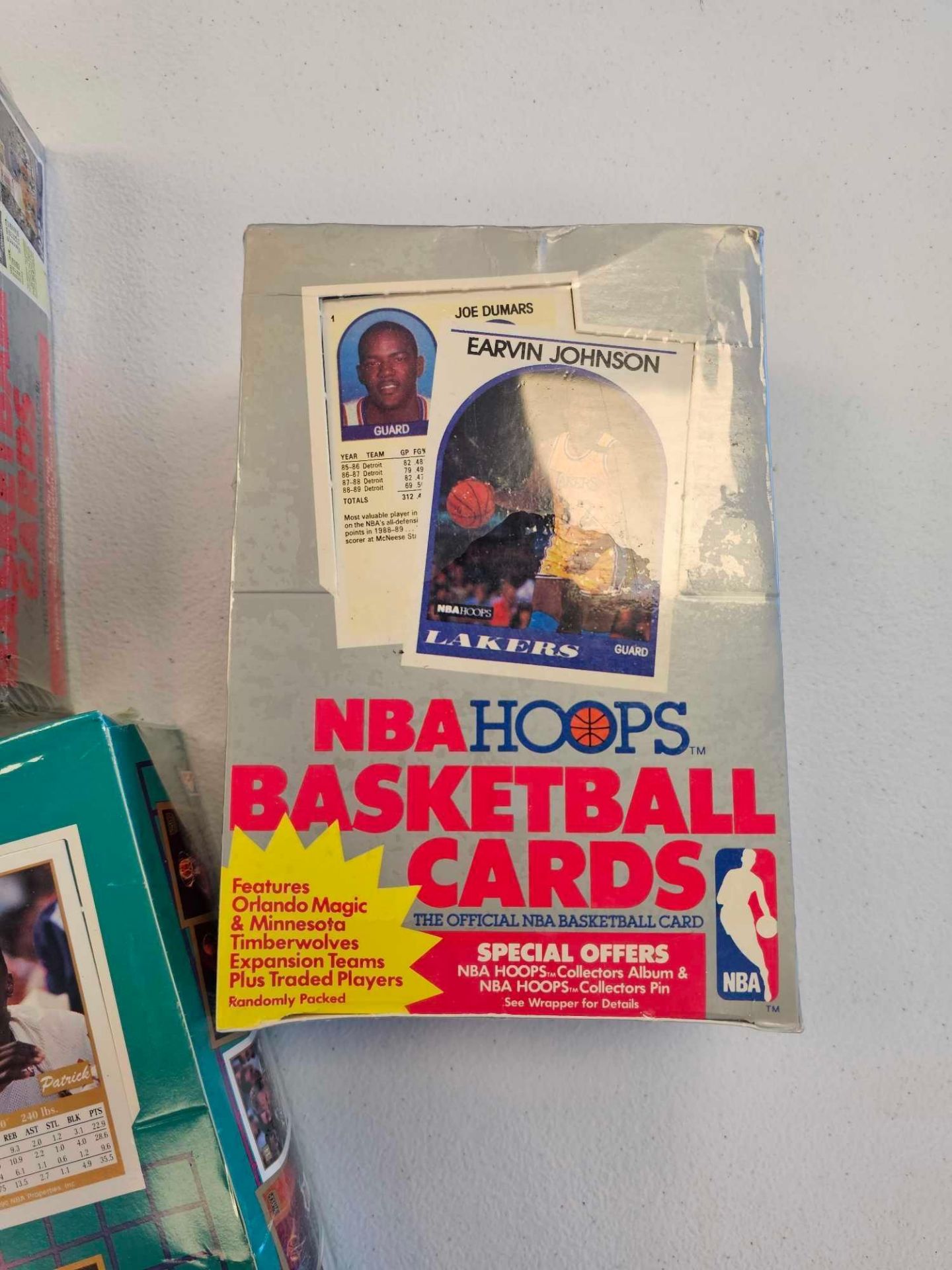 3 boxes of vintage basketball cards. sealed - Image 8 of 10