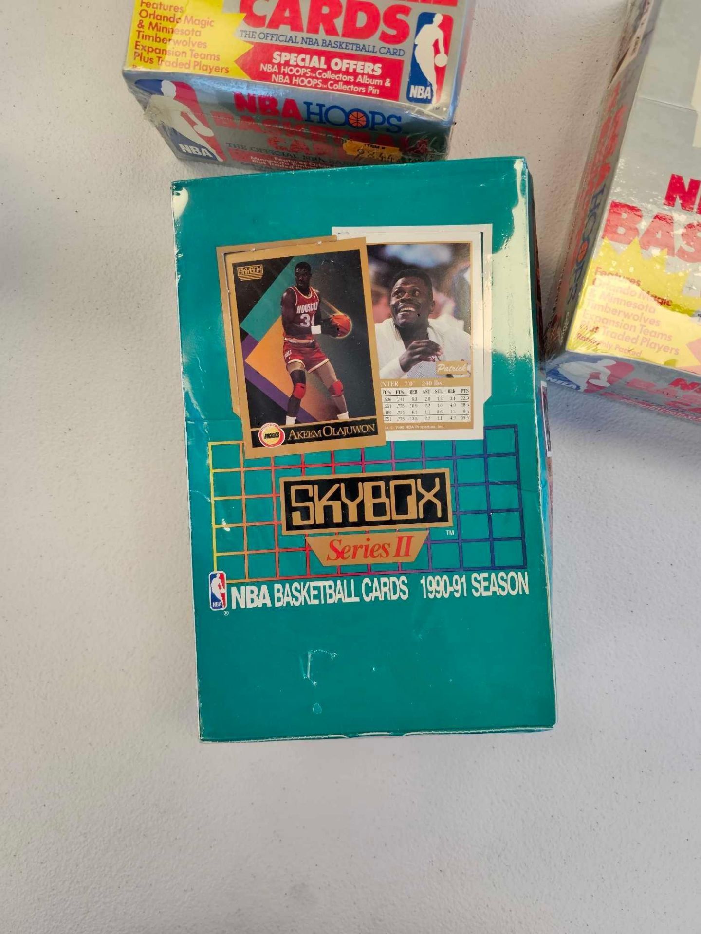 3 boxes of vintage basketball cards. sealed - Image 4 of 10