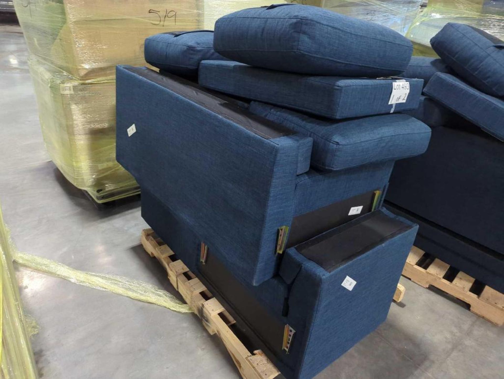 pallet of blue sofa or possible sectional? - Image 3 of 10
