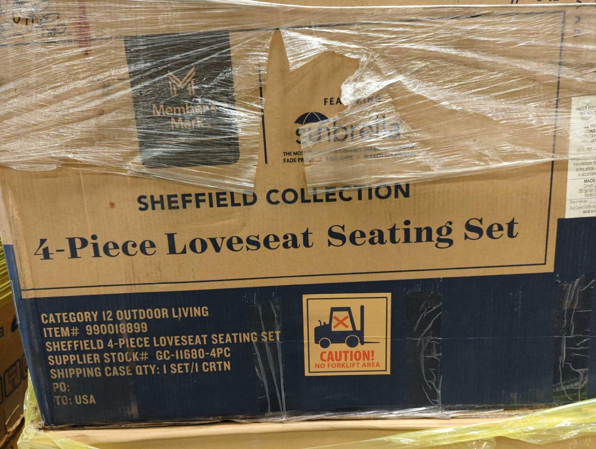 4pc lovseat set/Steve silver/pro series 4 burner gas grill