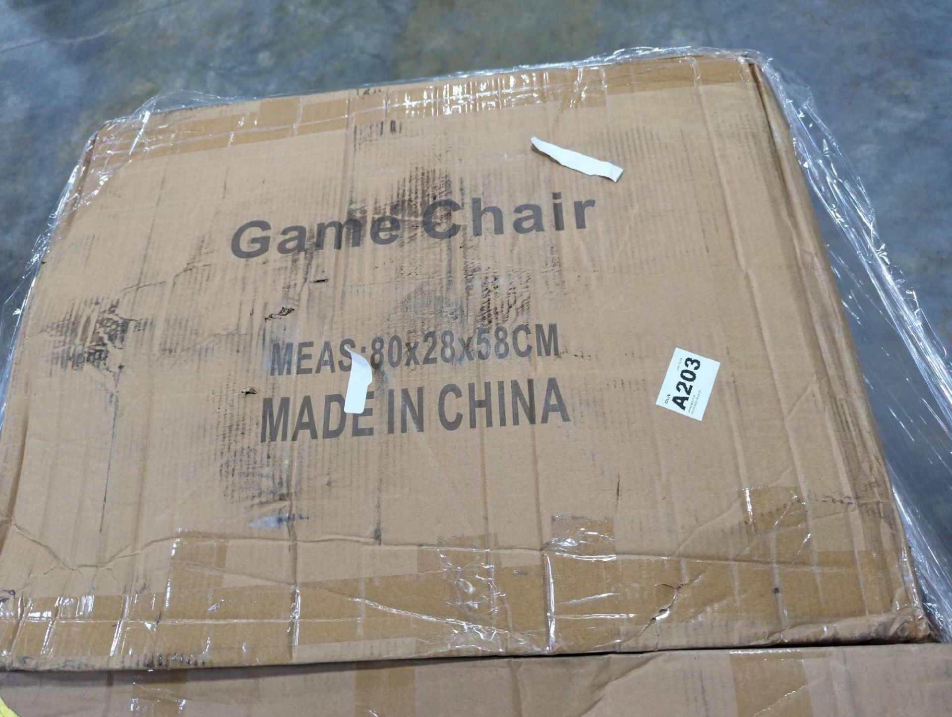 (1) Pallet- Dining chairs, French dining chair, game chair,
