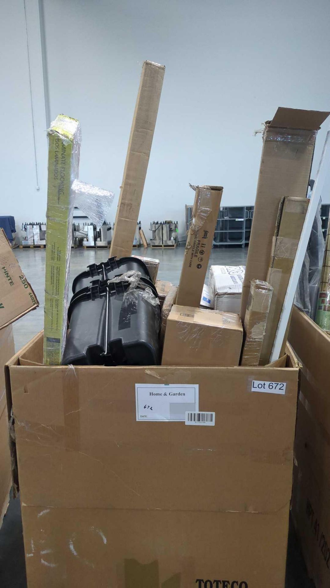 misc pallet - Image 2 of 4