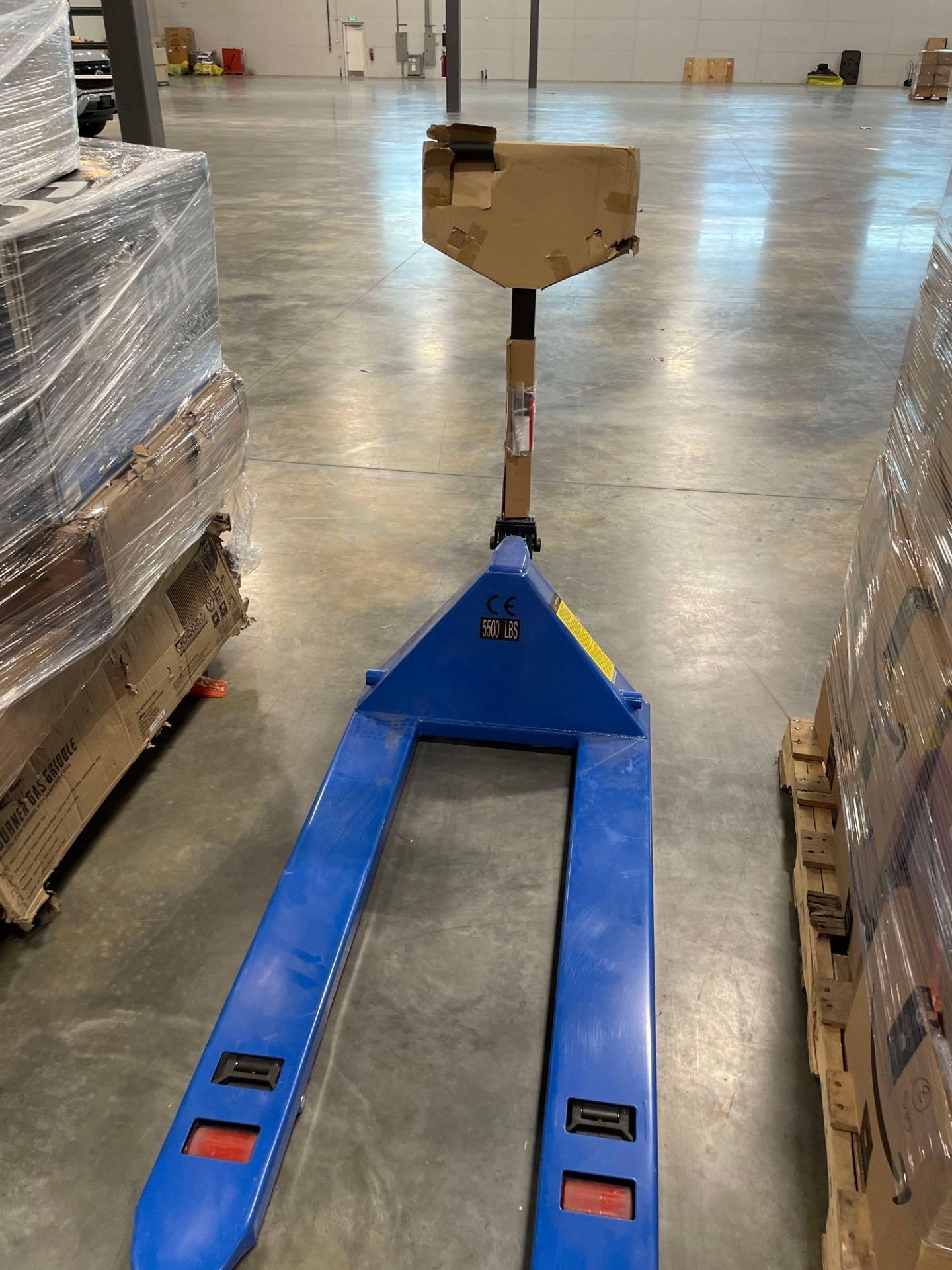 Pallet Jack 5500 limit - Image 2 of 3