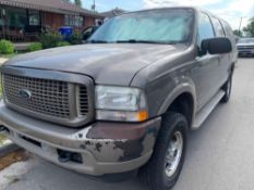 2004 Ford excursion Eddie Bauer Edition diesel: This is a non-running vehicle and AC does not work.
