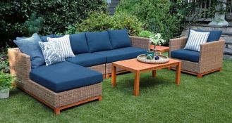 (1) Pallet- Hillgrove 6 pc Seating in Cast Harbor