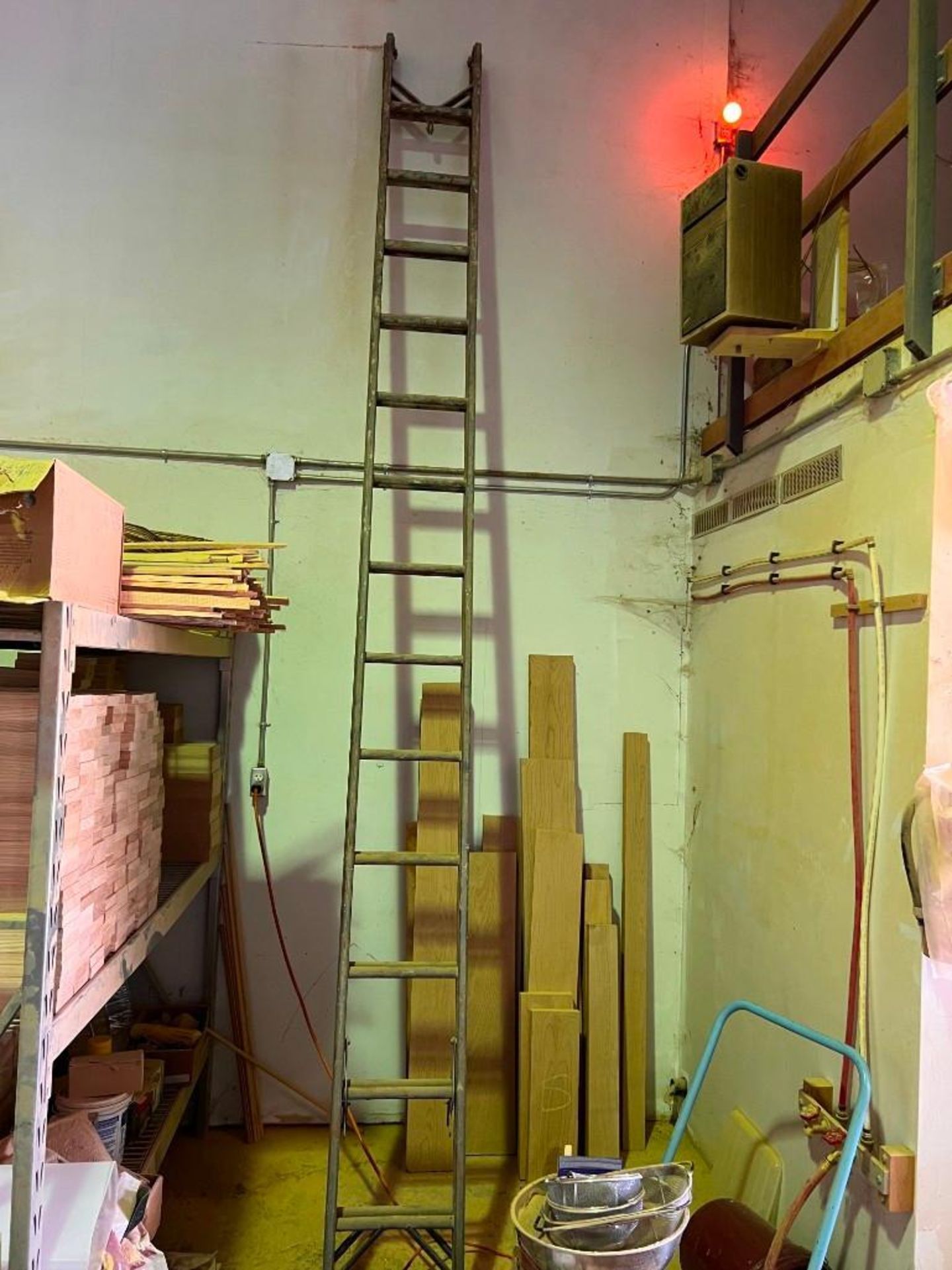 All ladders - Image 2 of 4