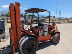 Yard Master Forklift 4,000lb capacity (no items on forklift are included with the sale) propane only