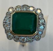 18KT Two Tone Gold Emerald Beryl and Diamond RIng