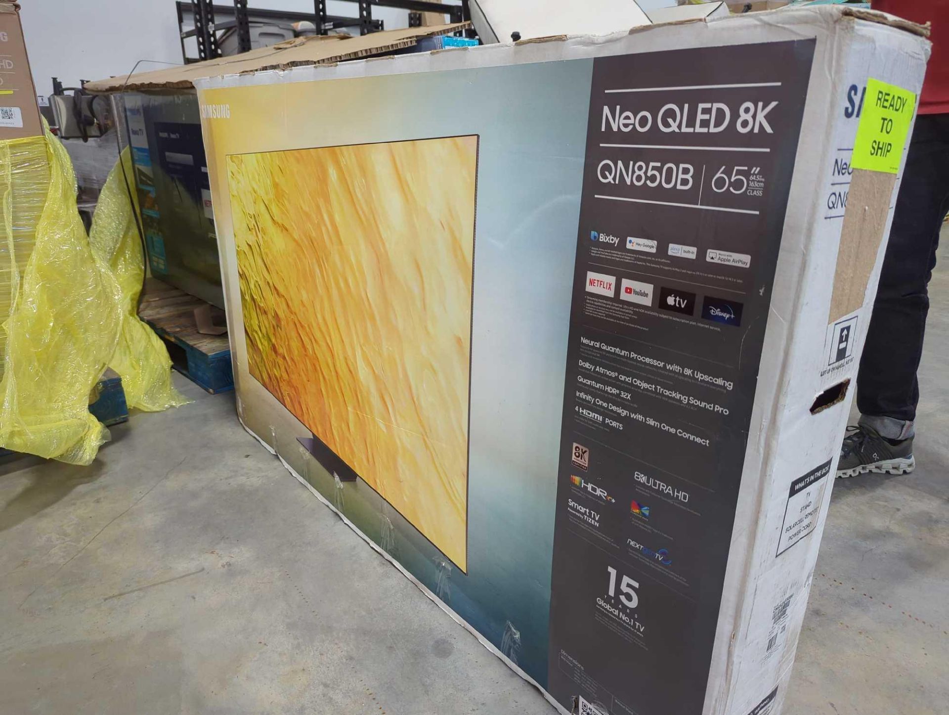 Samsung TV Neo QLED 8K 65" ( Grade A) - Image 2 of 4