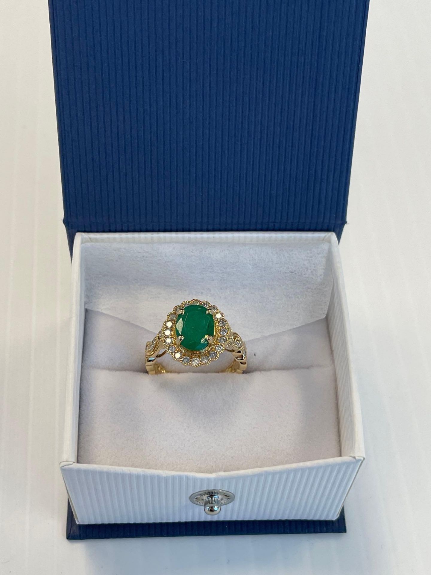 2.15 ct Natural Emerald & Diamond Gold Ring