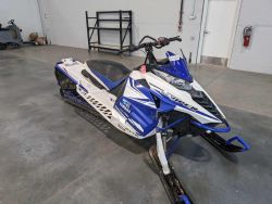 2015 Yamaha SR. viper snowmobile fires right up. probably needs a service only 630 mi