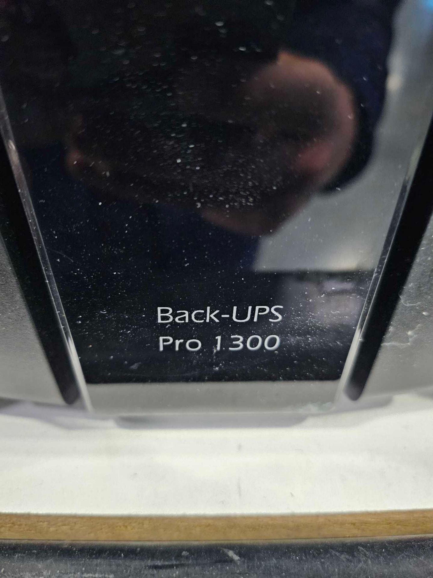 10 APC Back UPS pro battery backups - Image 4 of 7