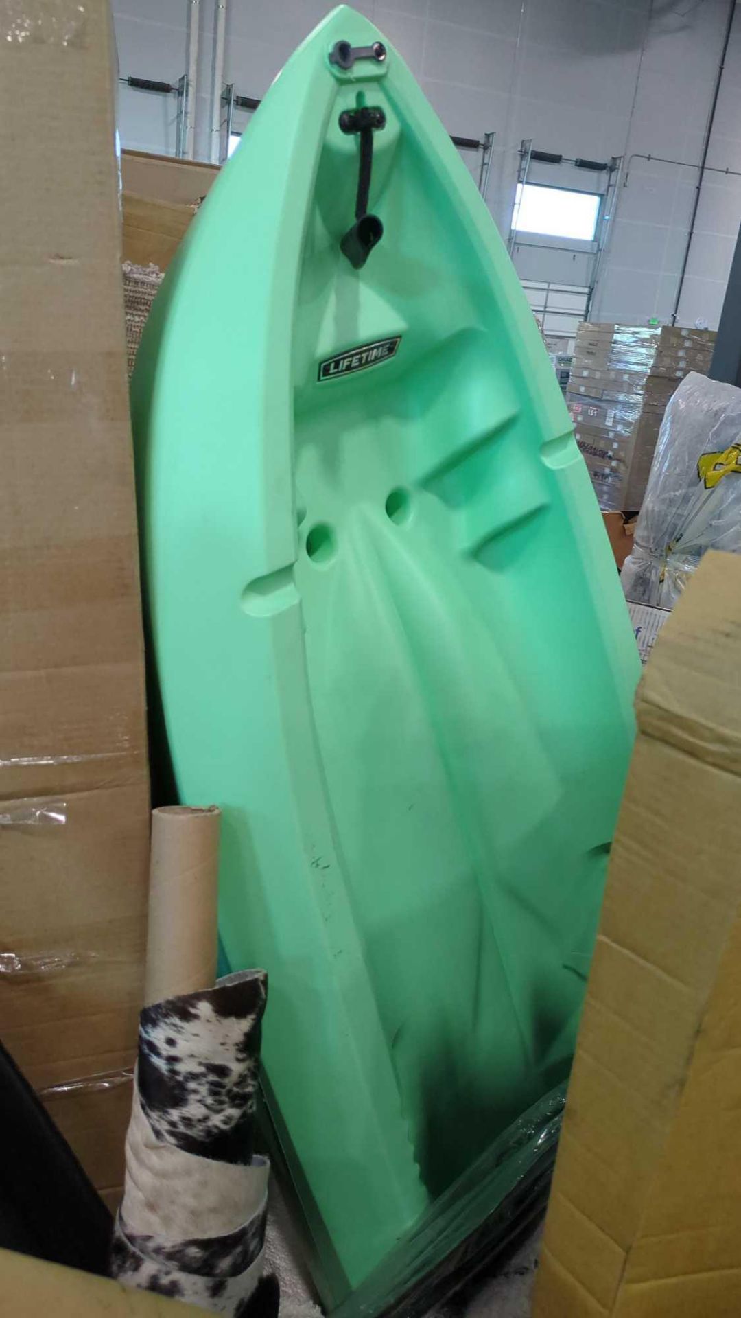 (2) pallets kayak/rugs - Image 7 of 11