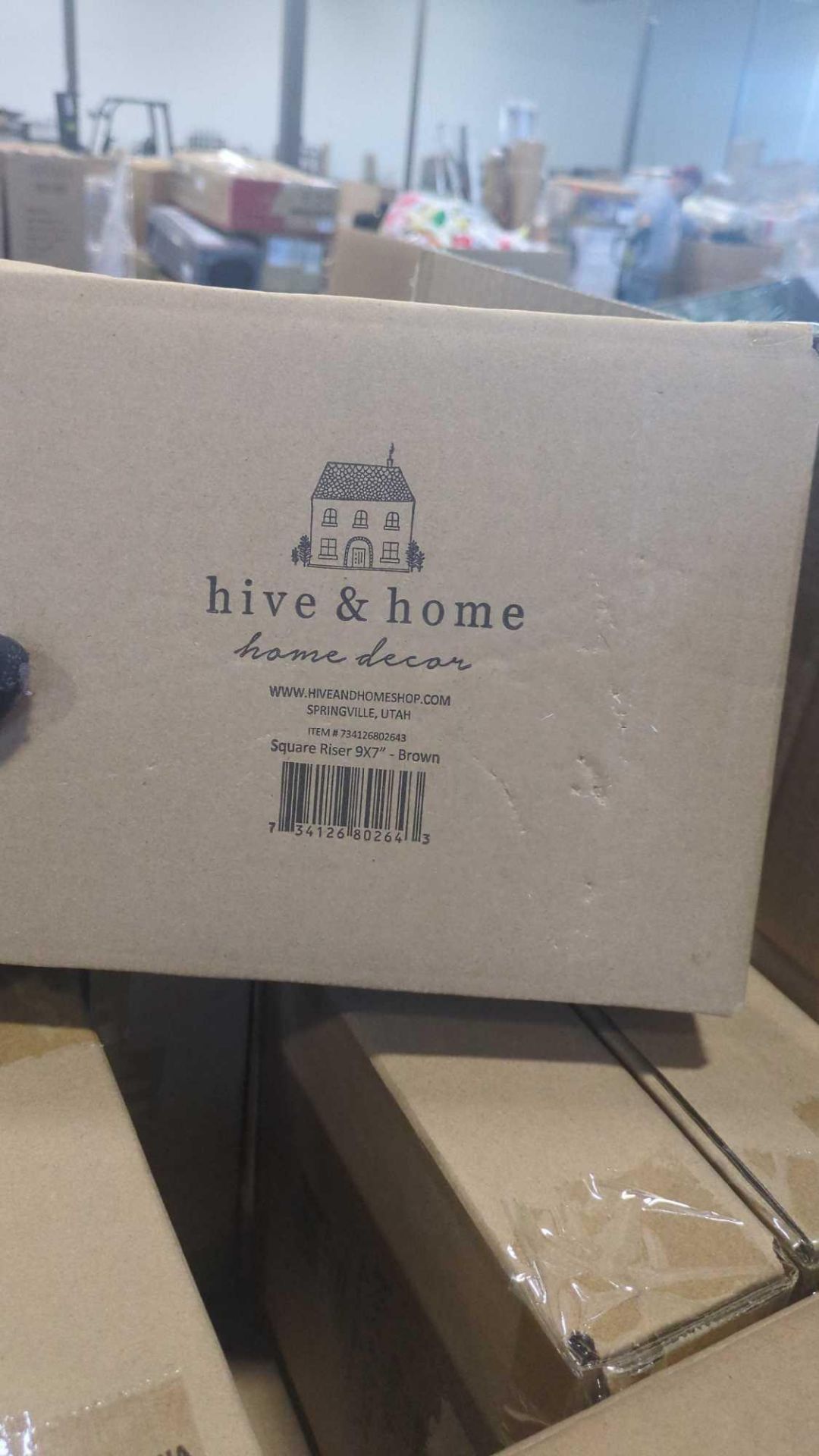 hive and home square risers and other candle products - Image 3 of 5