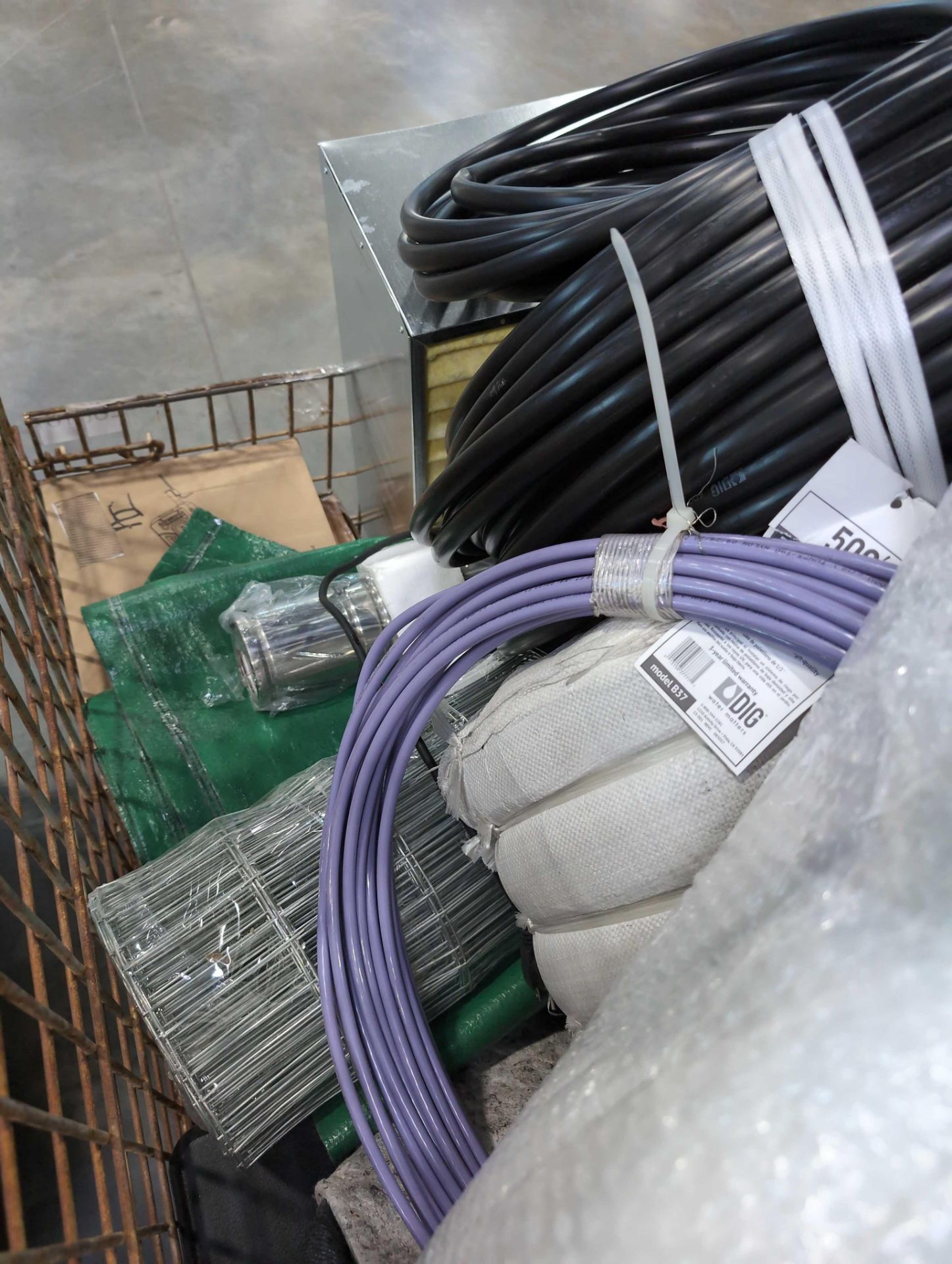 Wire bin- Large filter, Hose, Fencing, car parts and more - Image 11 of 17