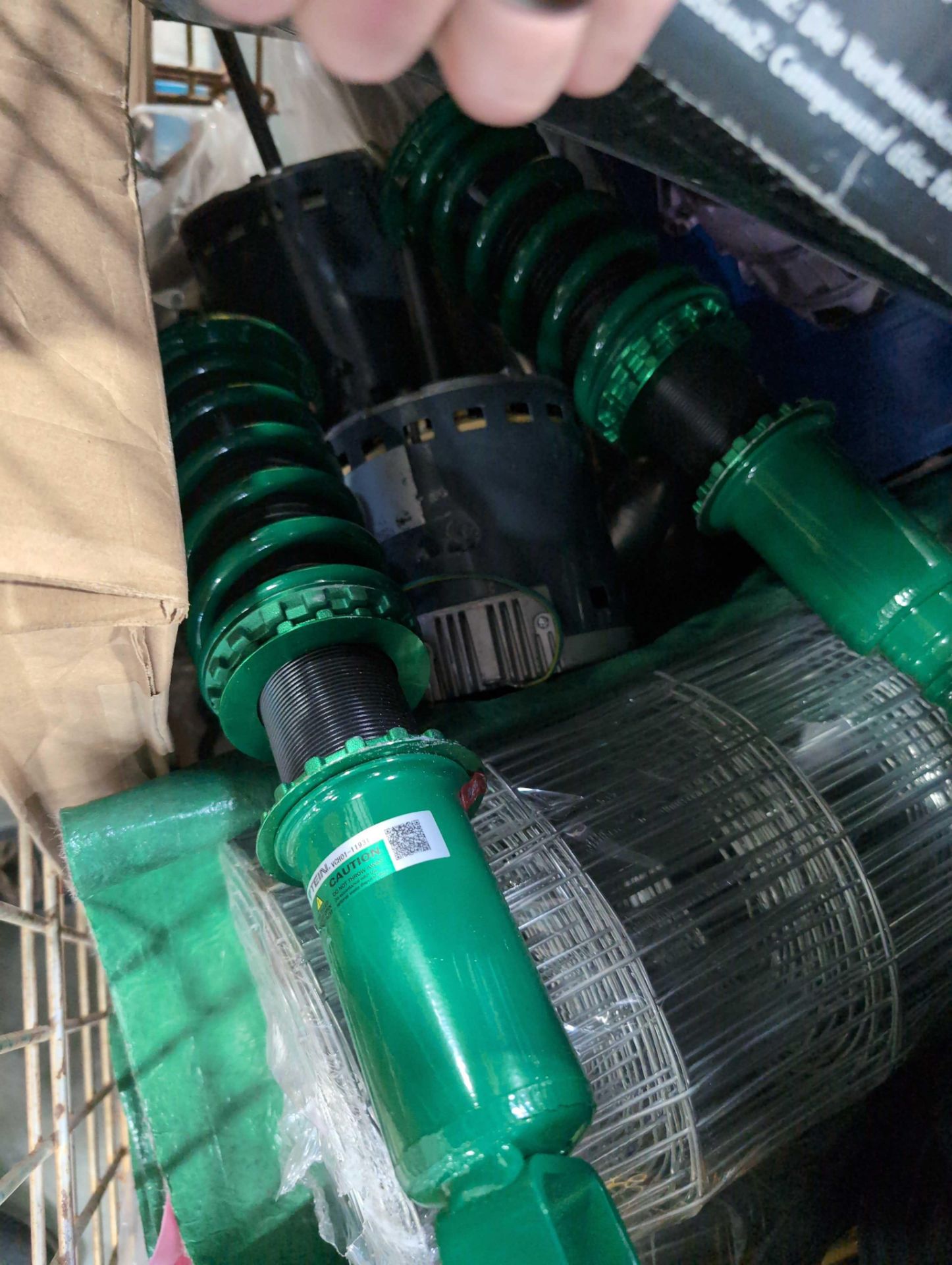 Wire bin- Large filter, Hose, Fencing, car parts and more - Image 15 of 17