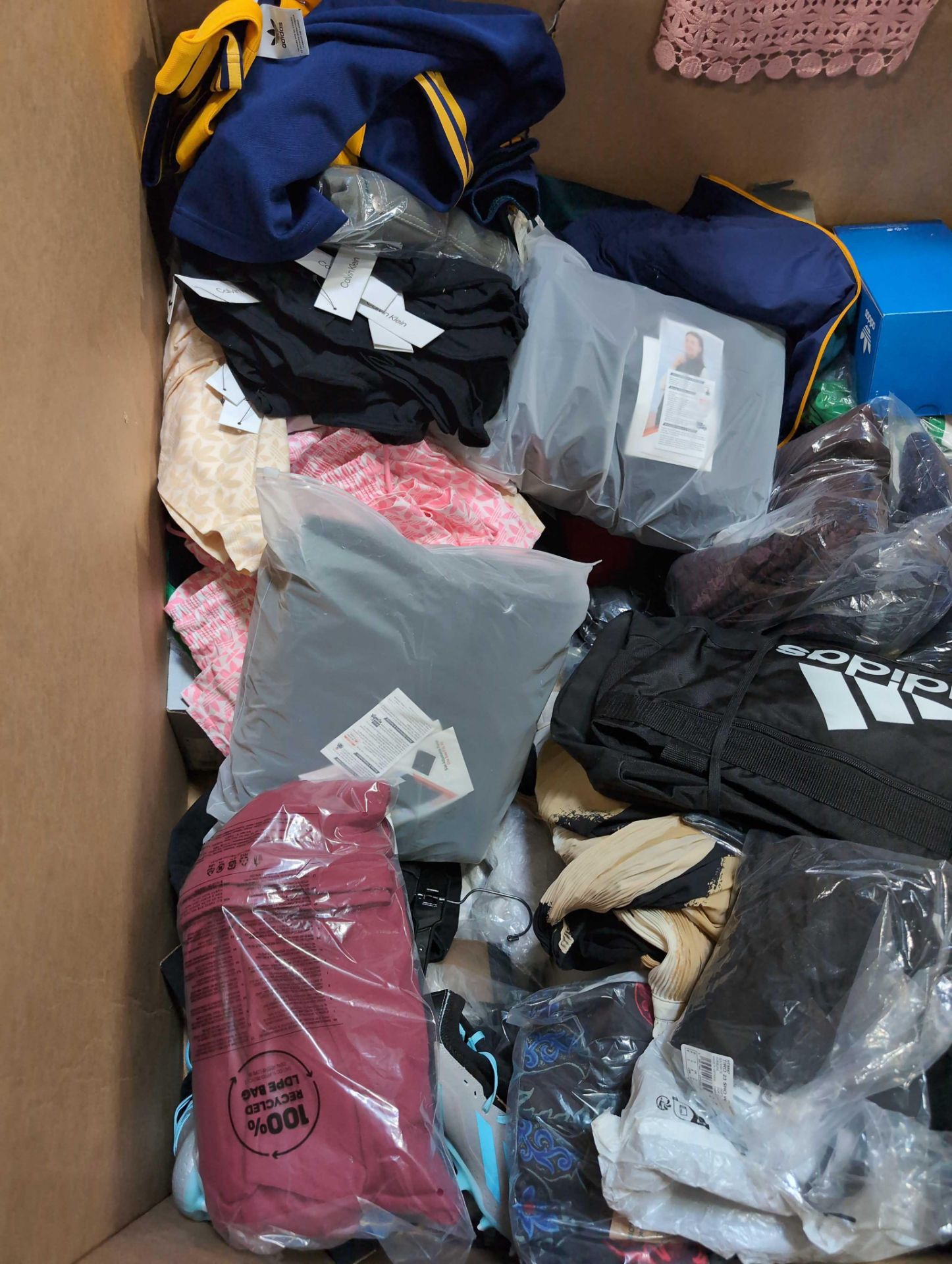 nicer clothing kith duffle bags, Yeezy Adidas Converse powder River, Calvin, Klein and more - Image 20 of 28