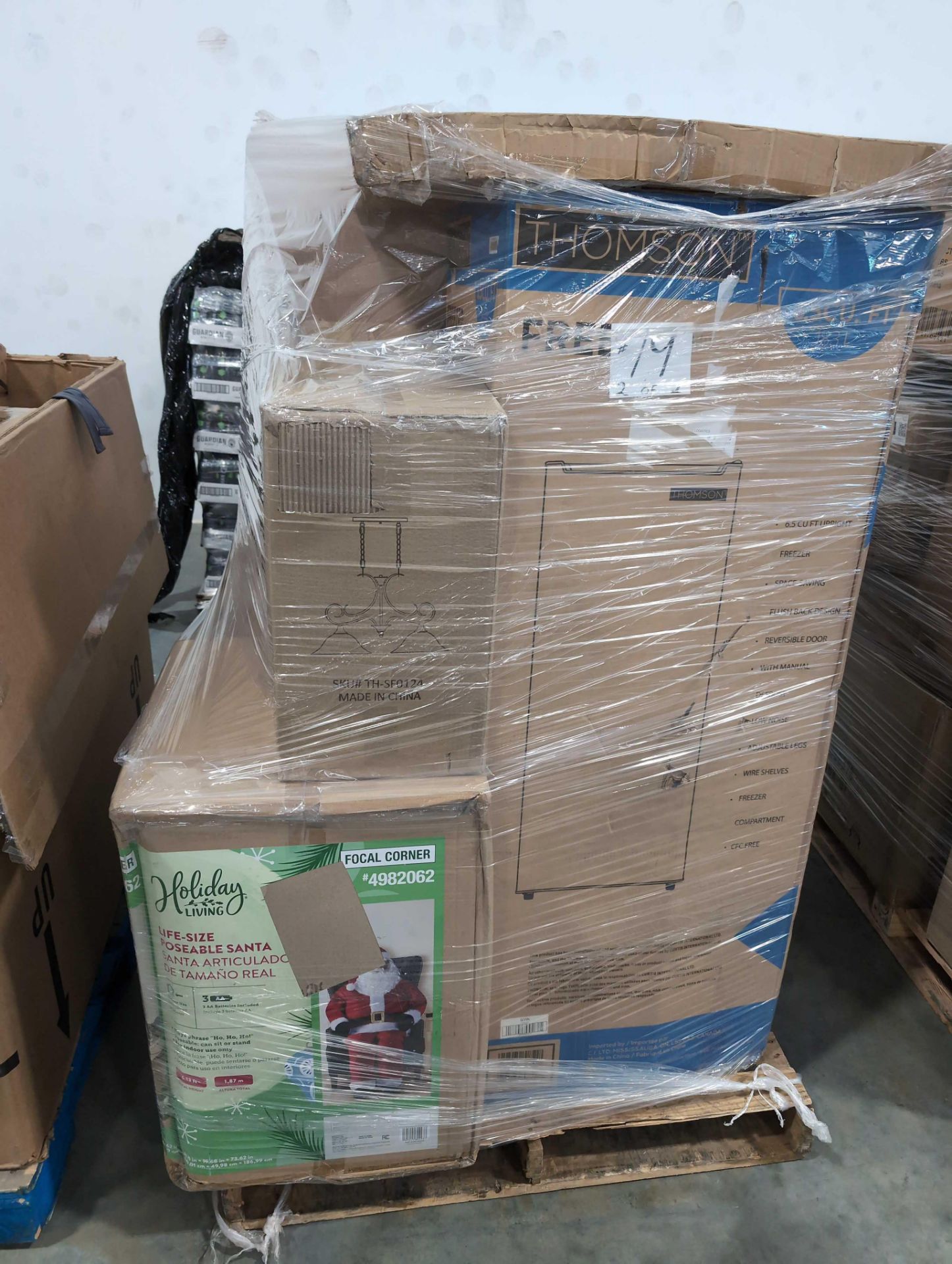 two pallets eight sleep holiday living HomeGoods Thompson fridge and more - Image 13 of 14