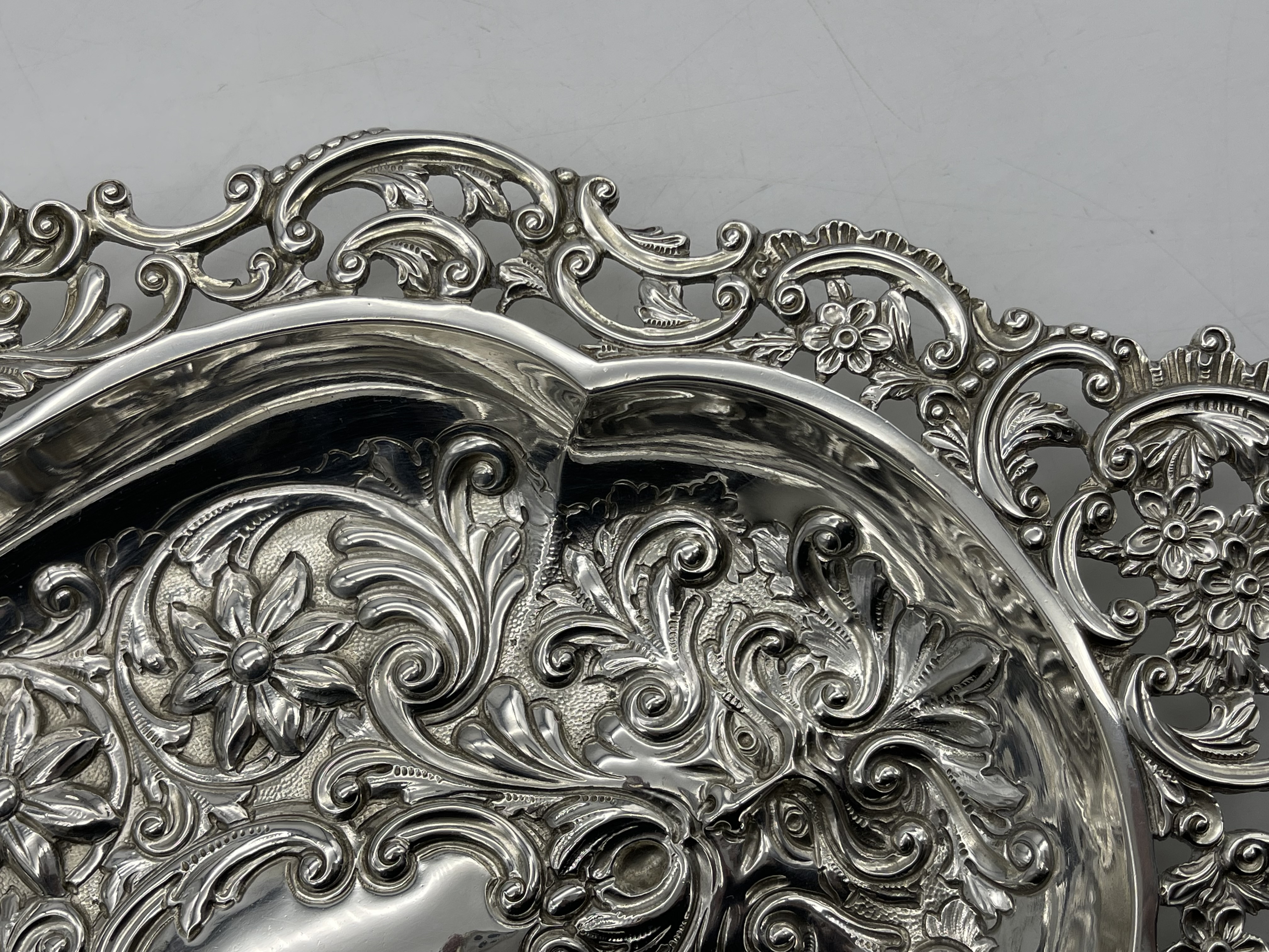 Hallmarked Silver Engraved Tray. Total weight 726 - Image 4 of 17