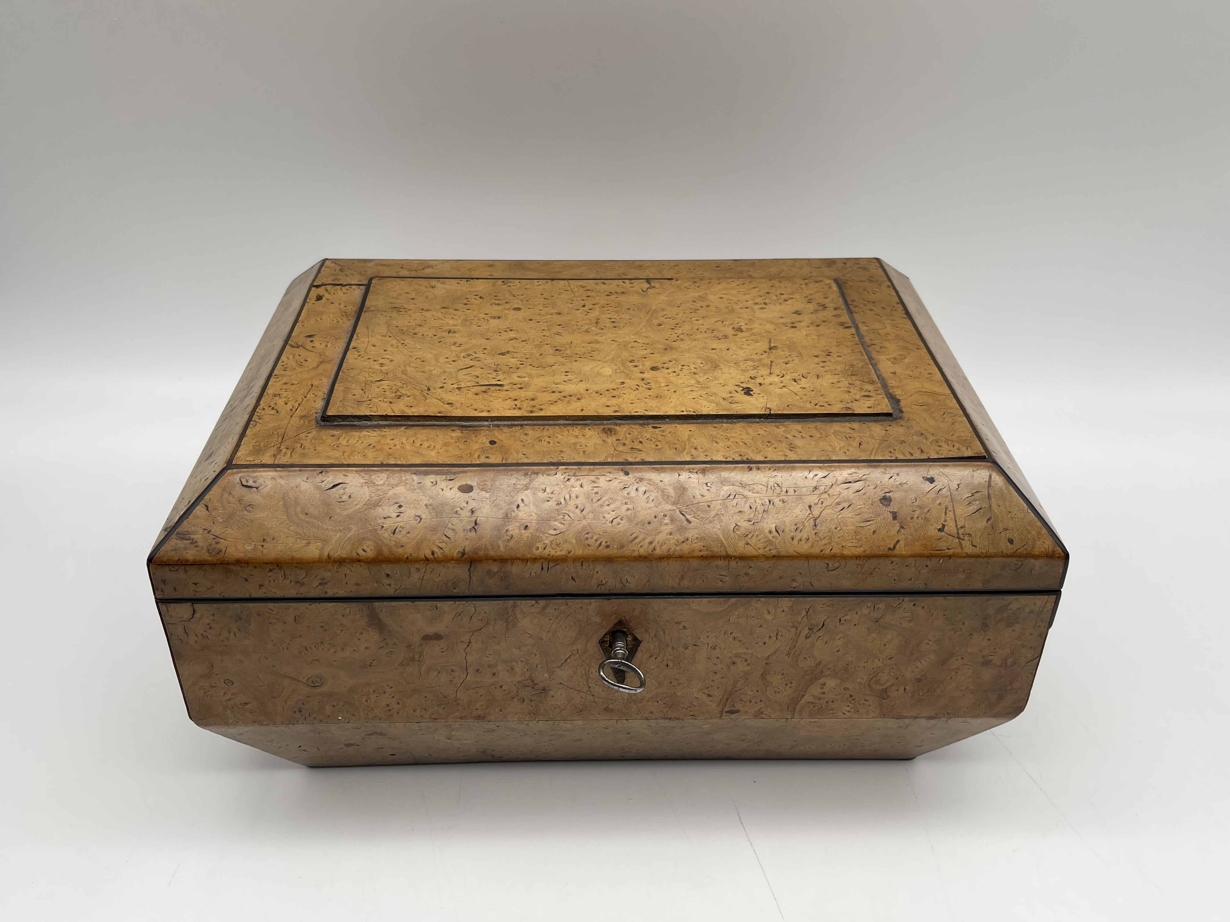 Wooden Writing Slope, Jewellery Box and Tea Caddy. - Image 4 of 10