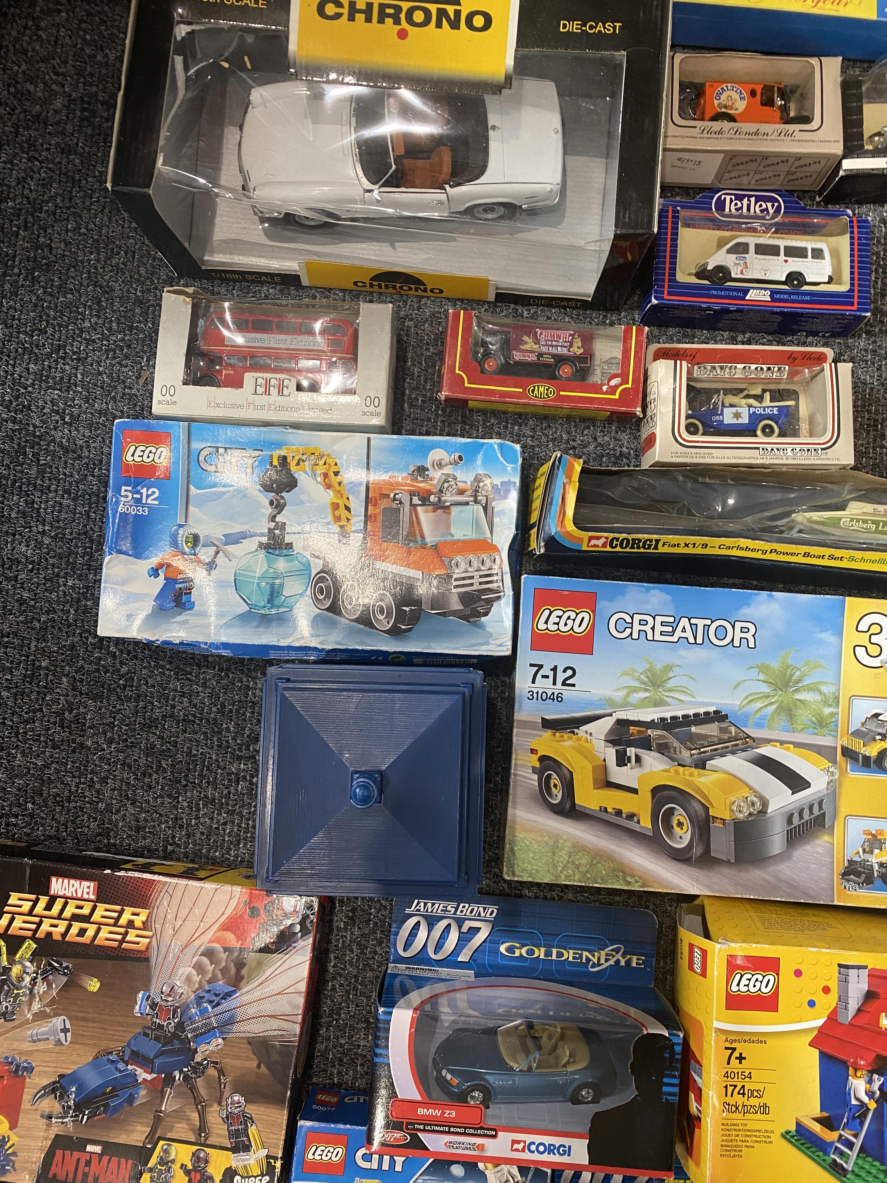 Collection of Vintage Toy Vehicles along with a ca - Image 8 of 28