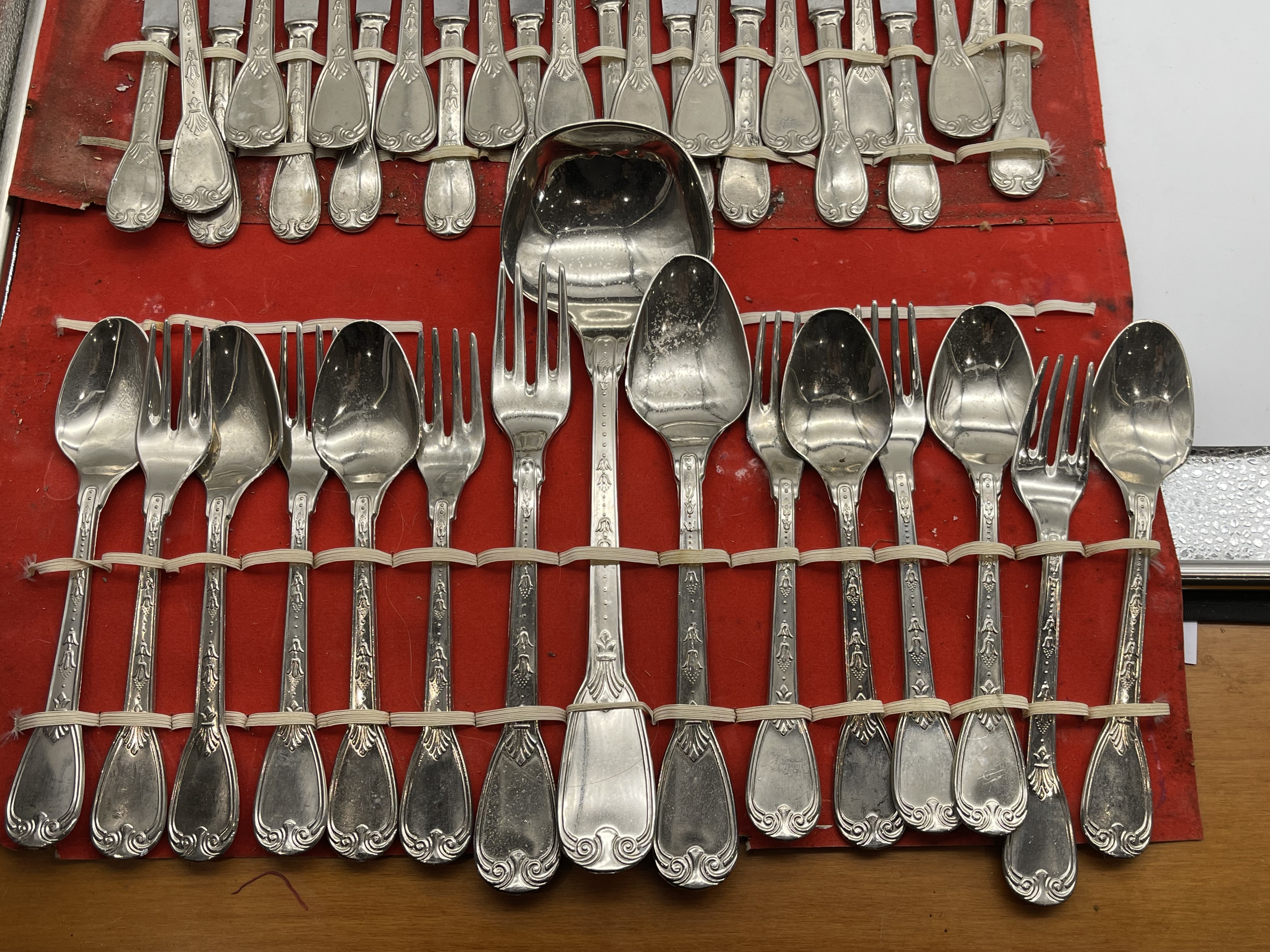 Collection of Silver Plated Cutlery along with Hal - Image 23 of 27