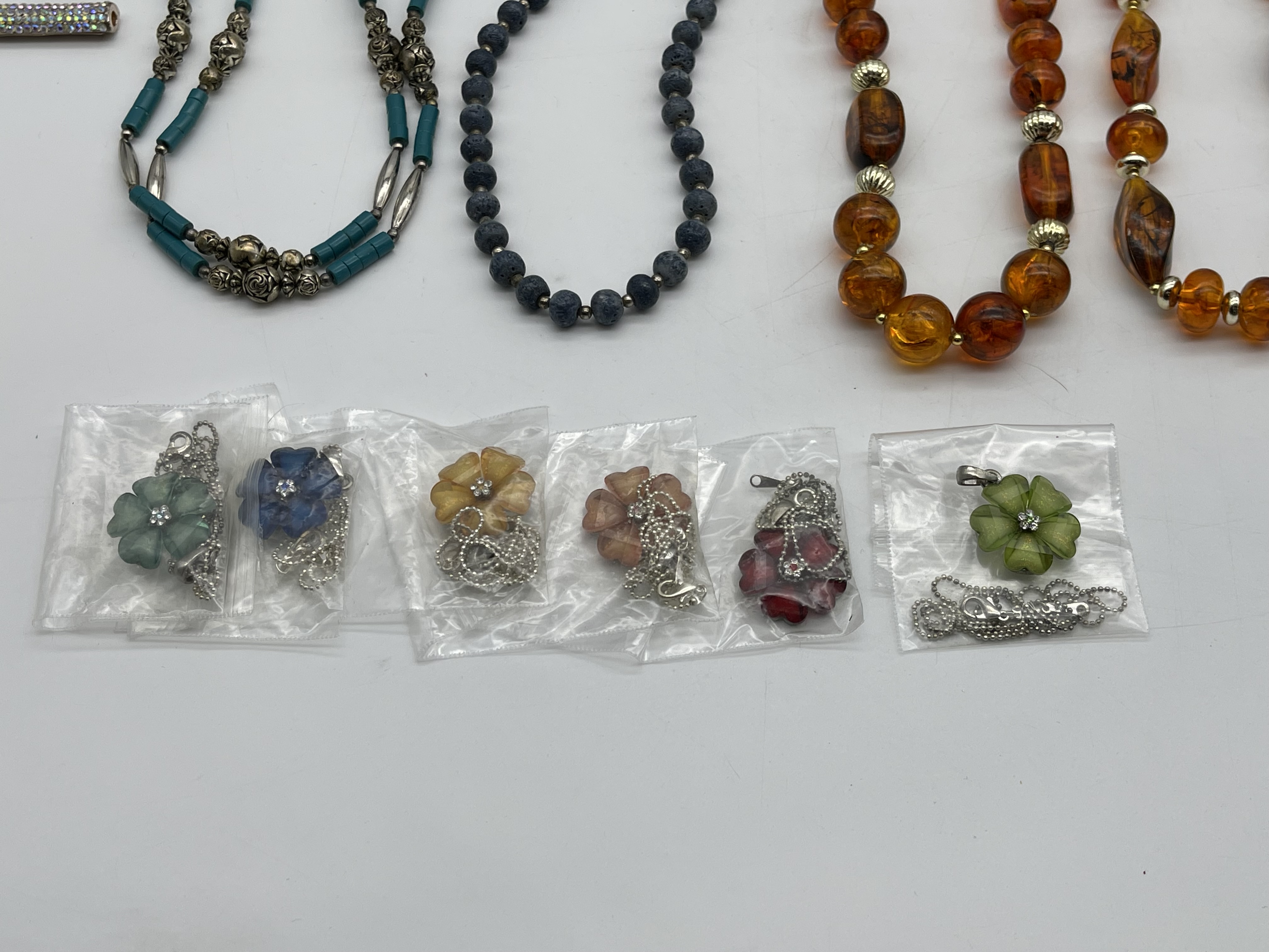 Collection of Dress Jewellery to include Silver Sc - Image 11 of 15