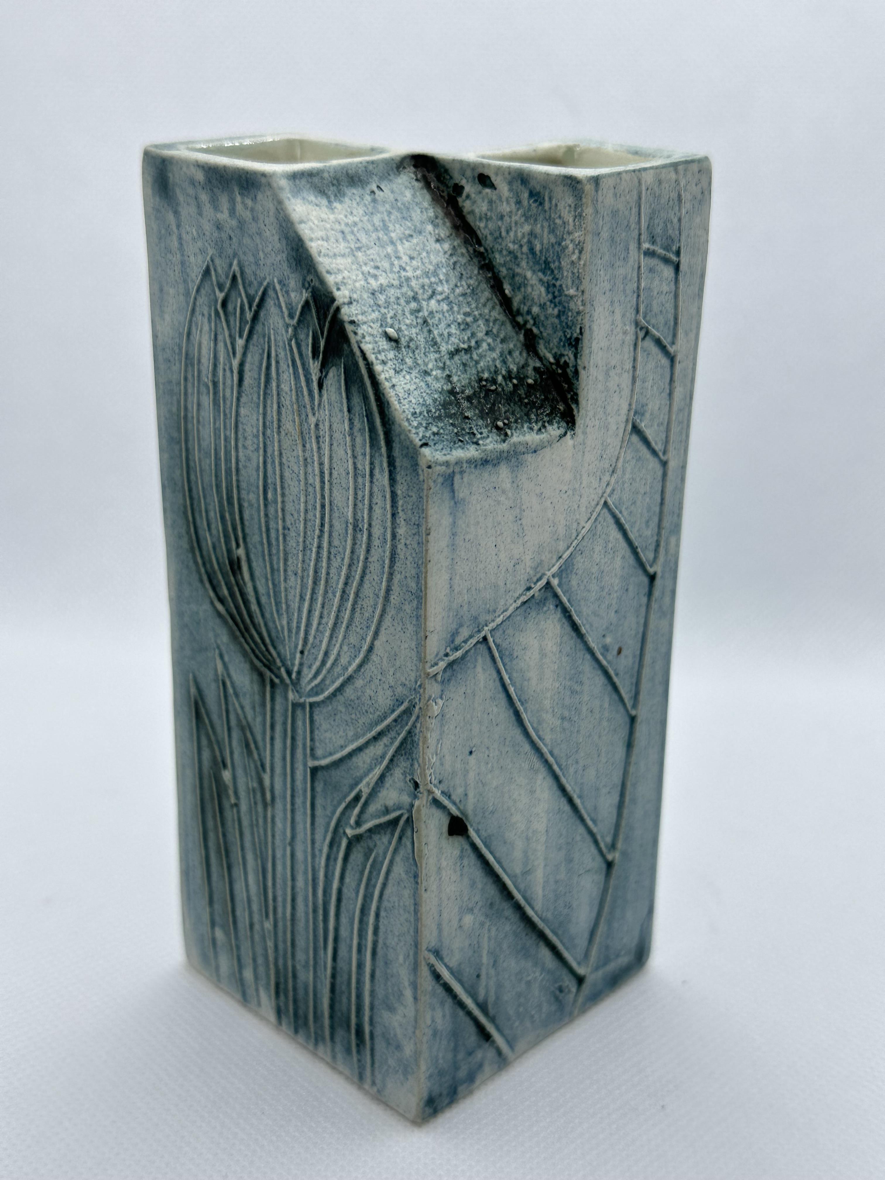 Wood Fired Ceramic Vase (H14cm) along with Carn Pottery Pe - Image 12 of 22