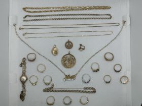 Collection of 9ct Gold Jewellery to include Chains