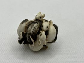 Japanese Ivory Netsuke of A Cluster of Seven Rats