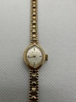 9ct Yellow Gold Accurist 21 Jewels Ladies Watch.