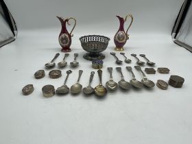Assorted Lot to include Hallmarked Silver Trinket