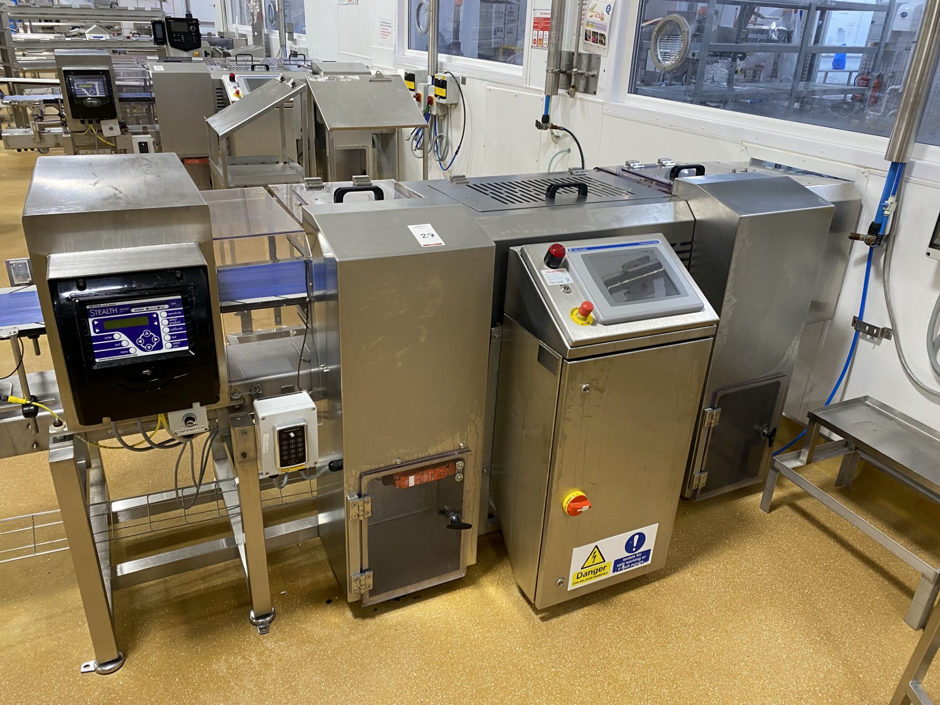 QSS Fortress Metal detector and checkweigher combi