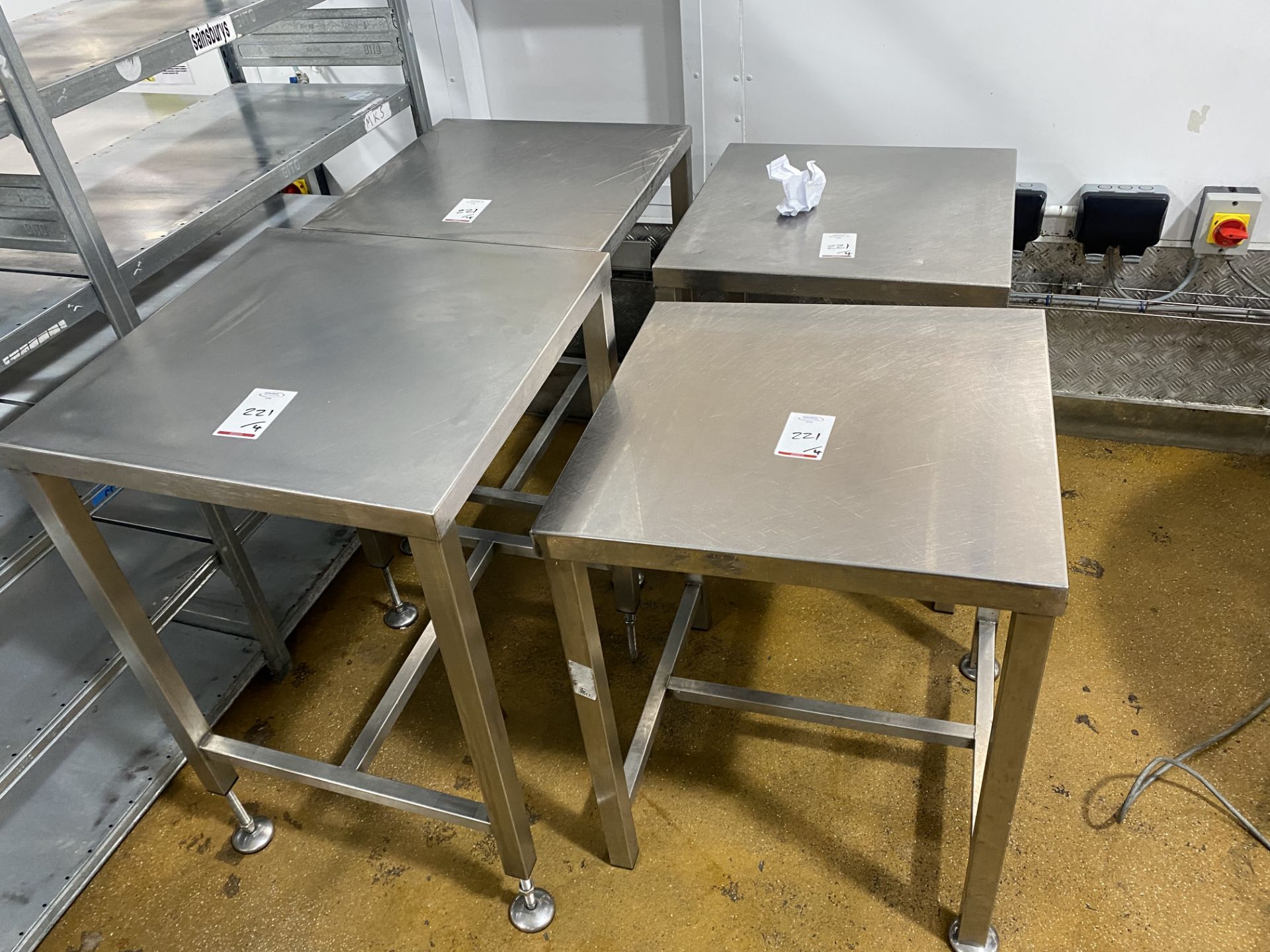 4 Stainless steel heavy duty tables 60cm2 - Image 2 of 2