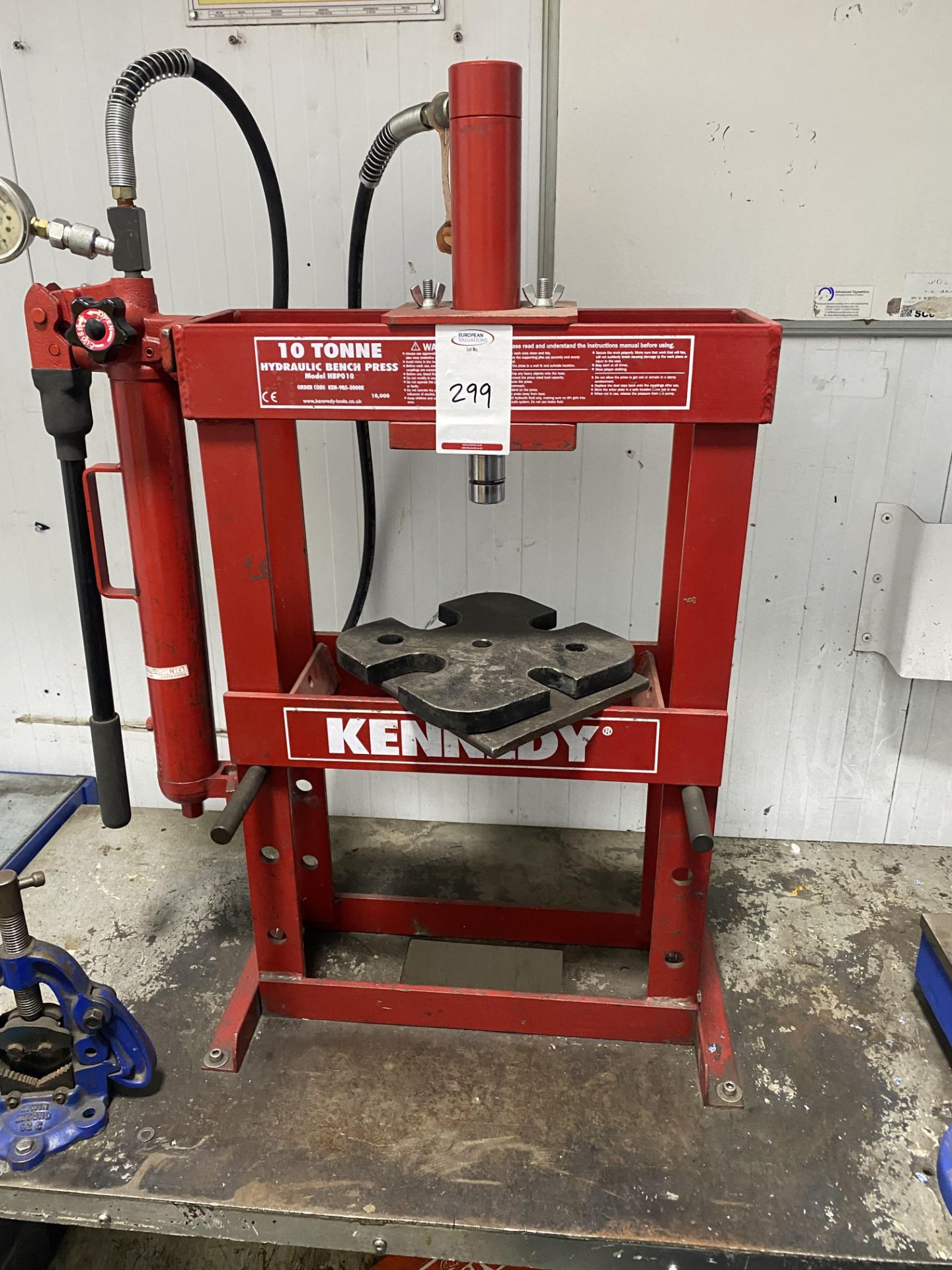 Kennedy HBP010 10 Tonne hydraulic bench press