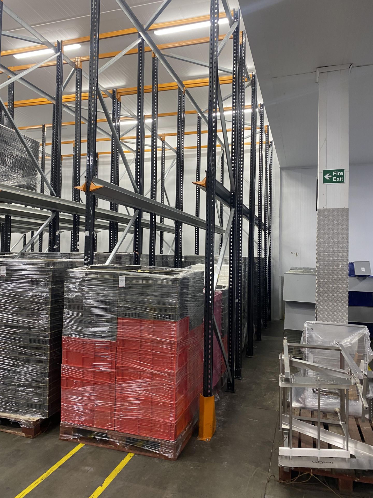 8 Bays of drive in heavy duty racking, 5m tall and - Image 4 of 6
