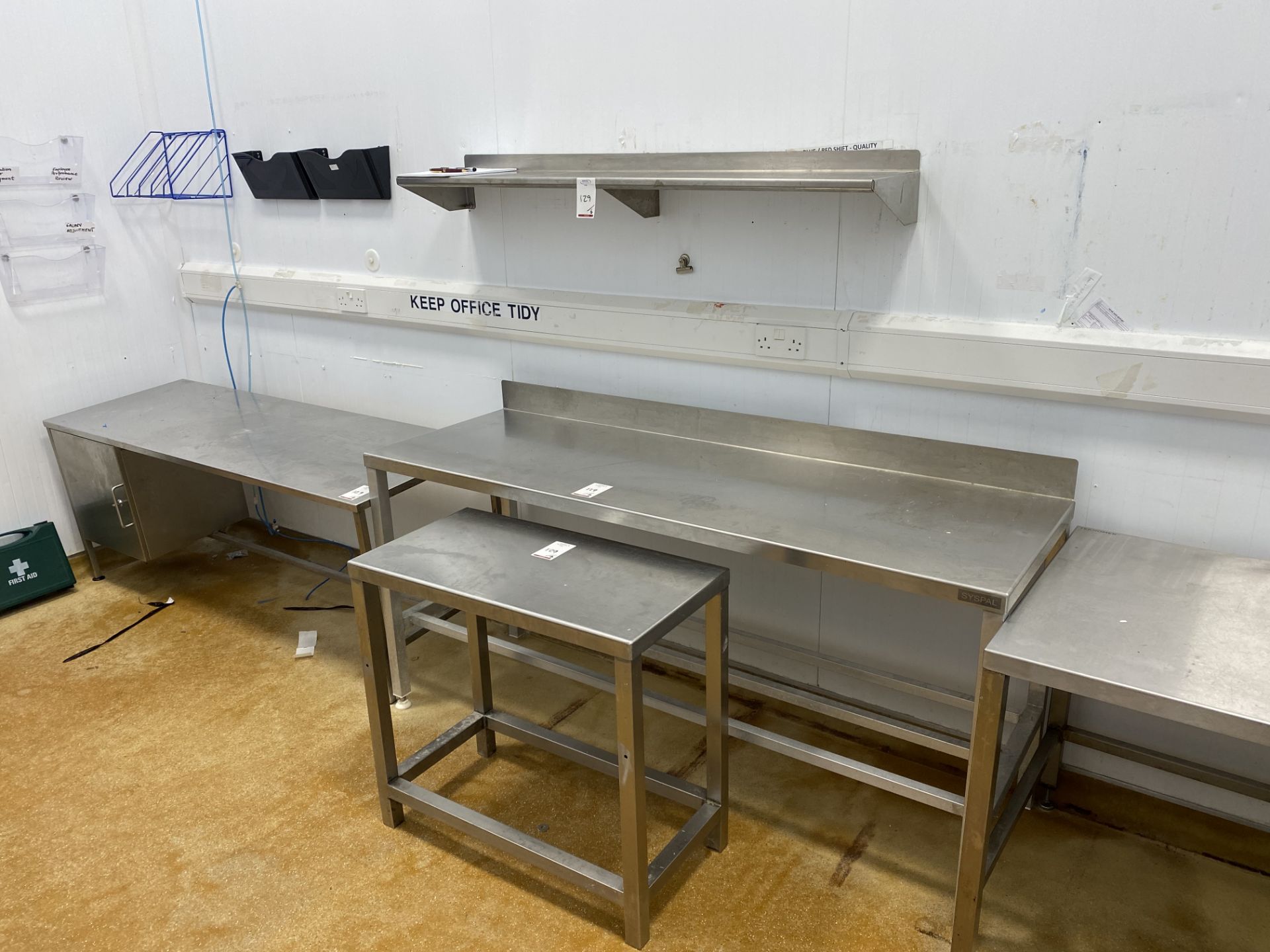 3 Stainless steel desks, 1 Stainless steel prepara - Image 4 of 5