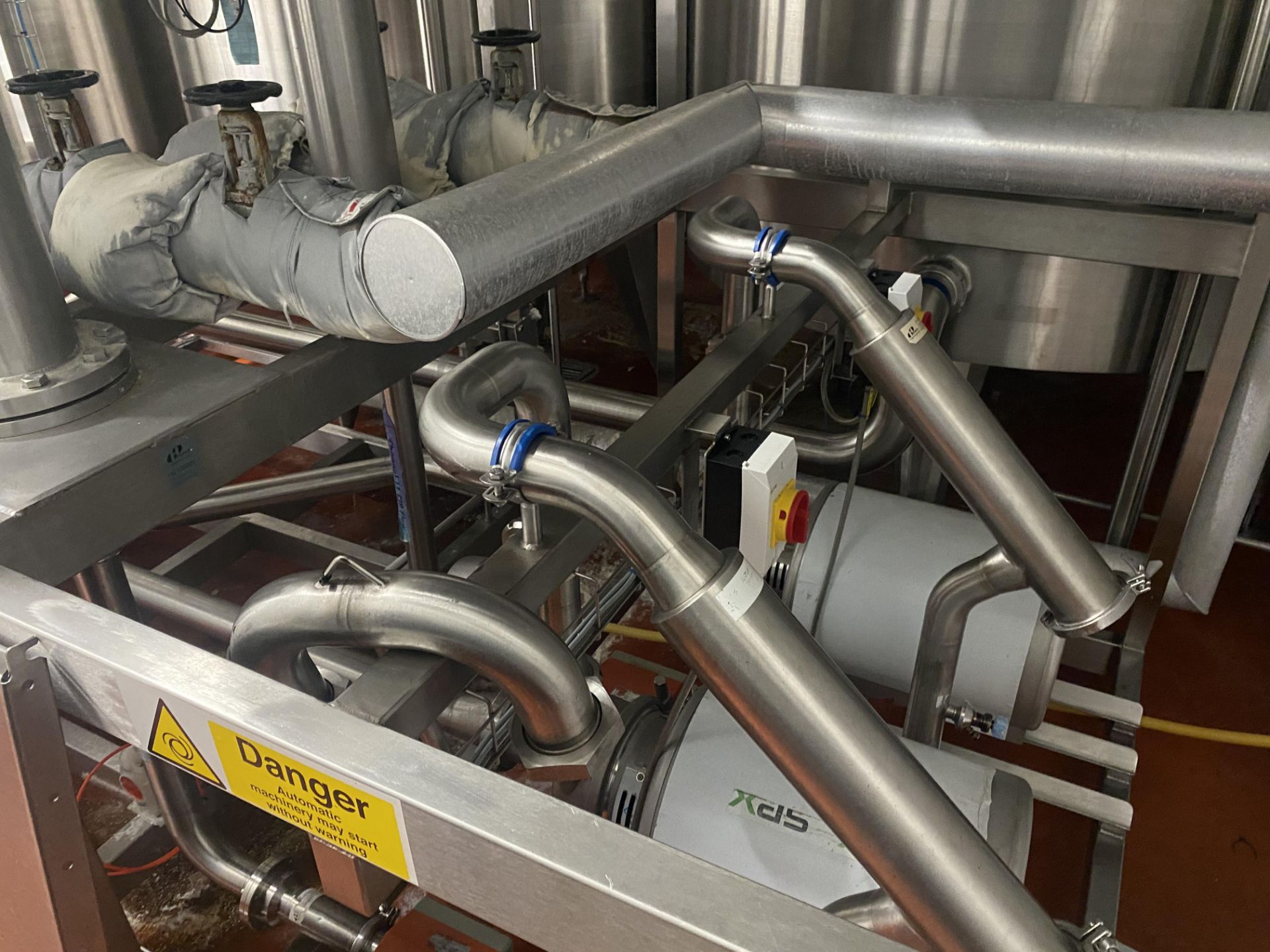 Hysyco CIP hygienic pipework and production cleaning system comprimising of 3 5000L stainless - Bild 9 aus 14