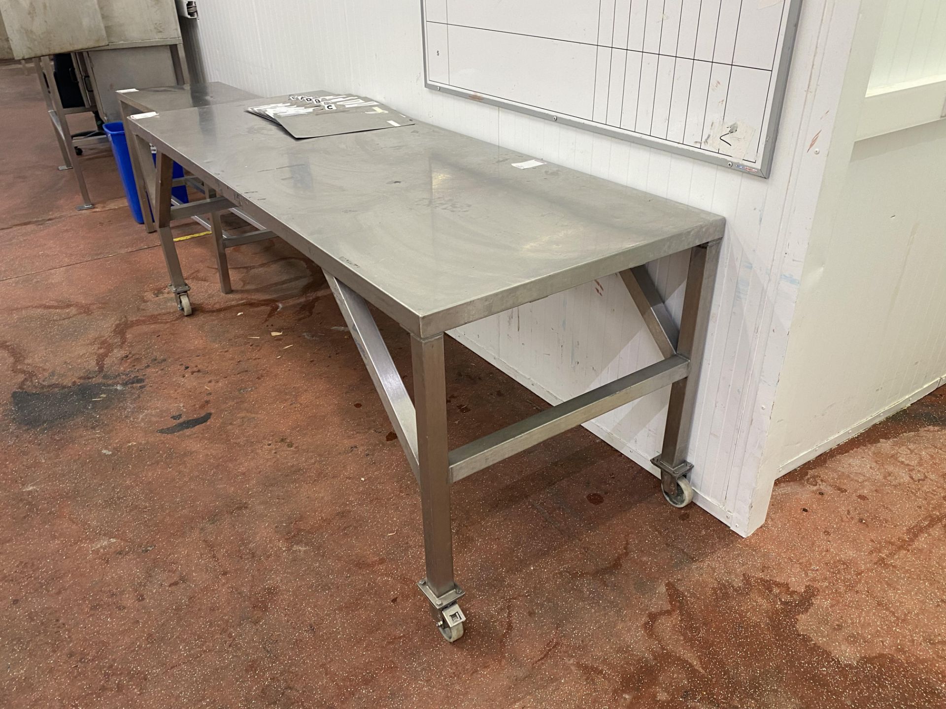 Mobile stainless steel preparation table - Image 2 of 2
