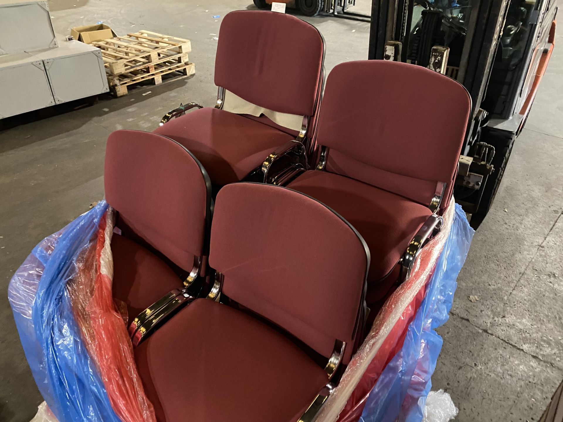 20 chrome framed red upholstered stacking chairs - Image 2 of 3