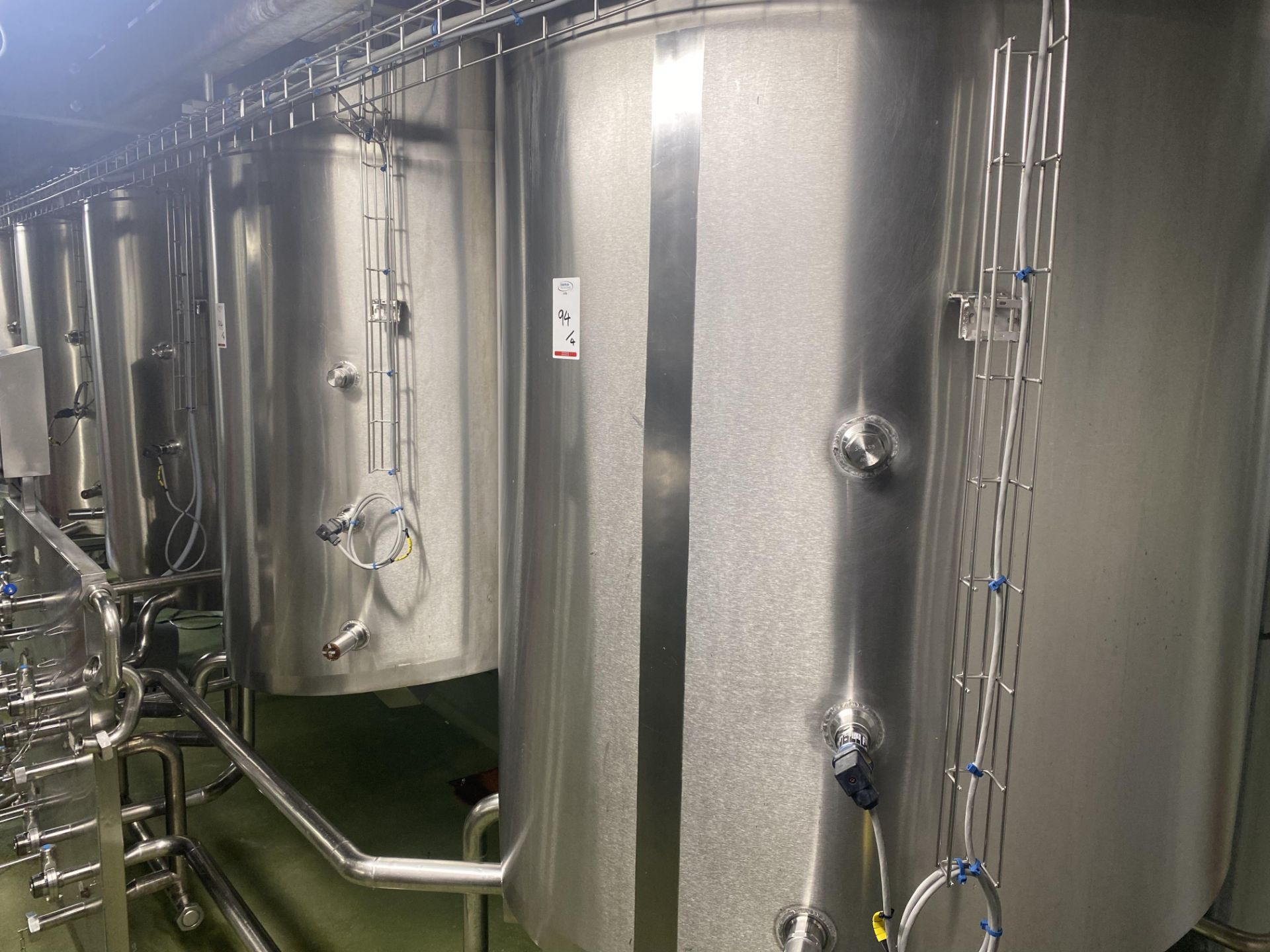 6 2500L stainless steel vertical mixing tanks with purpose built stainless steel dispensing boards 4 - Image 16 of 20